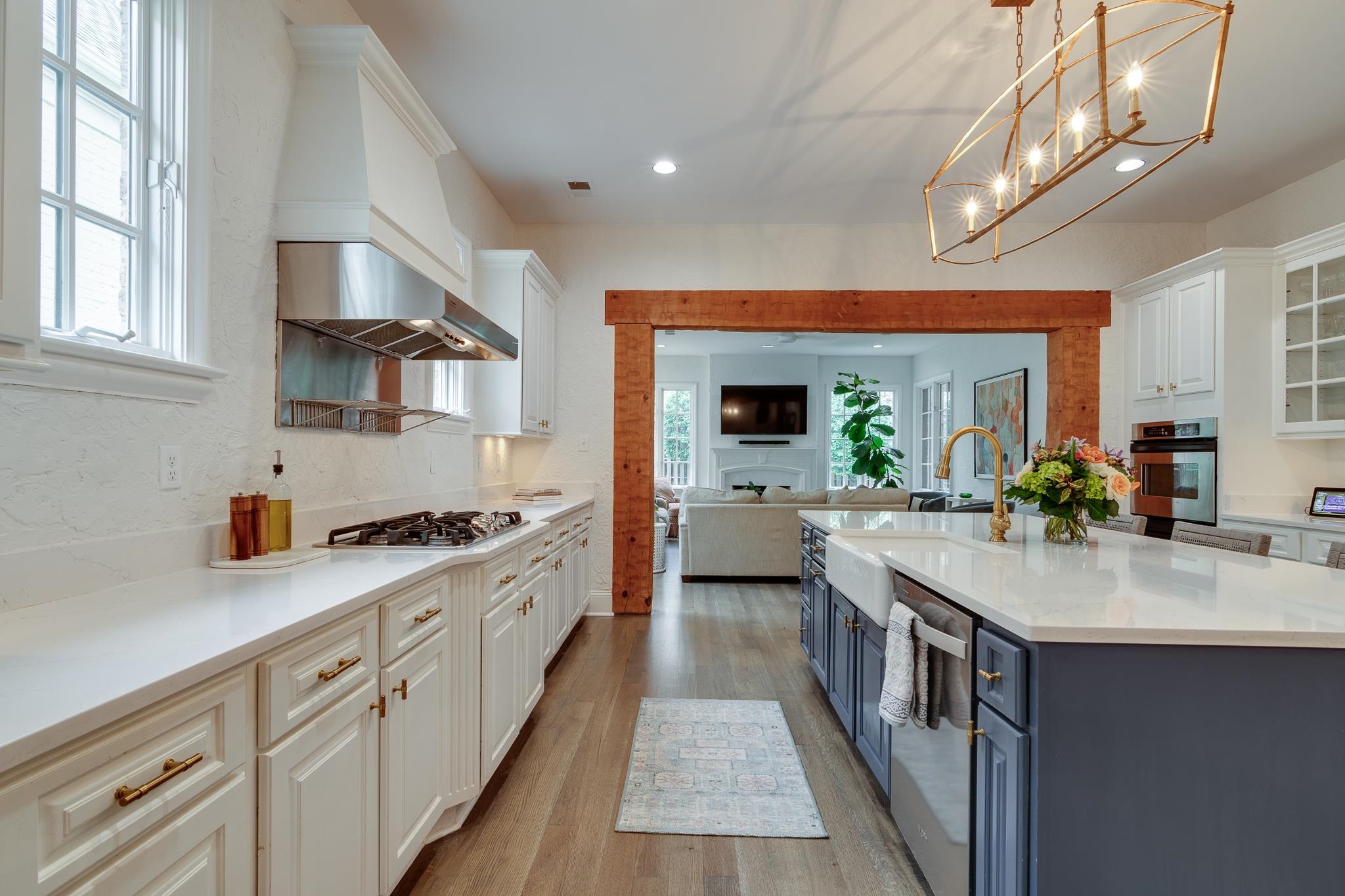 6330 MASSEY WOODS CV