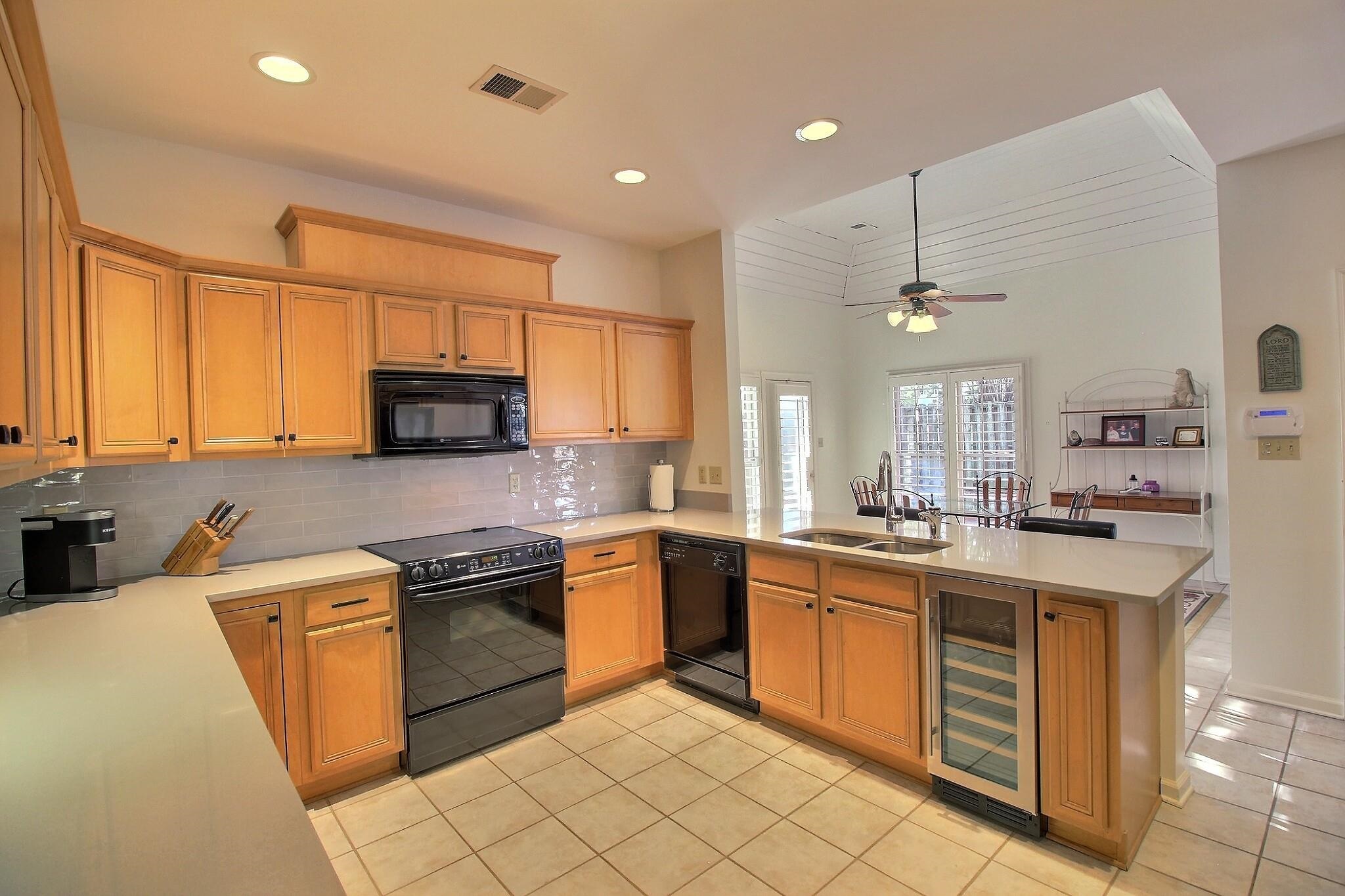 1663 FORSYTHE TRL