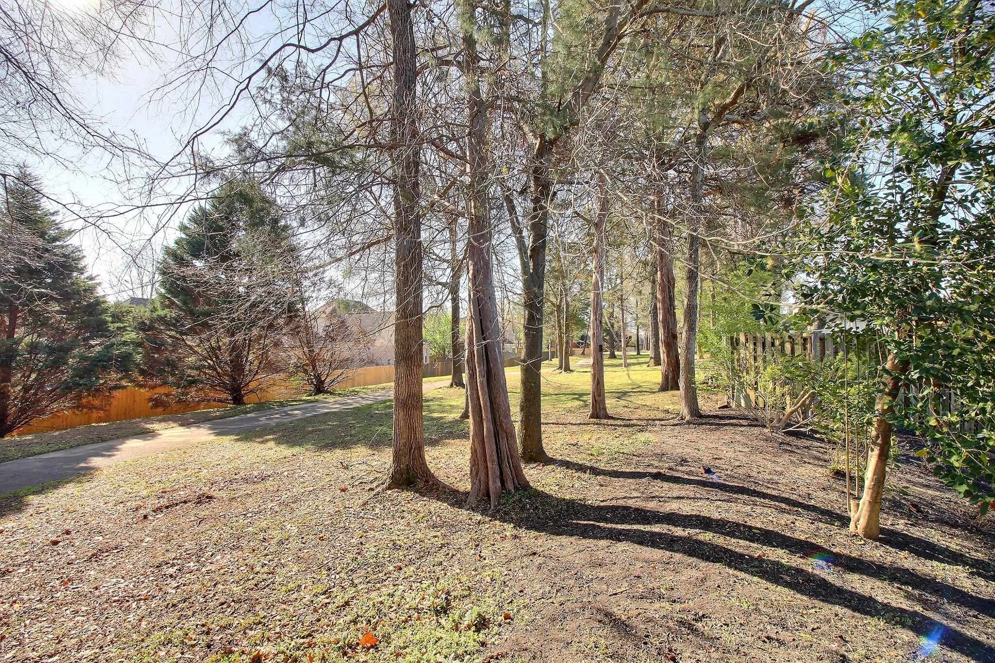 1663 FORSYTHE TRL