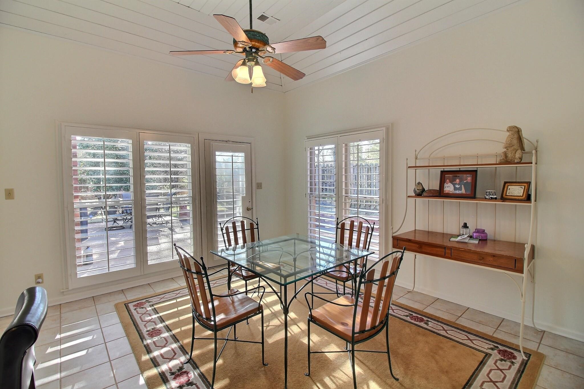 1663 FORSYTHE TRL
