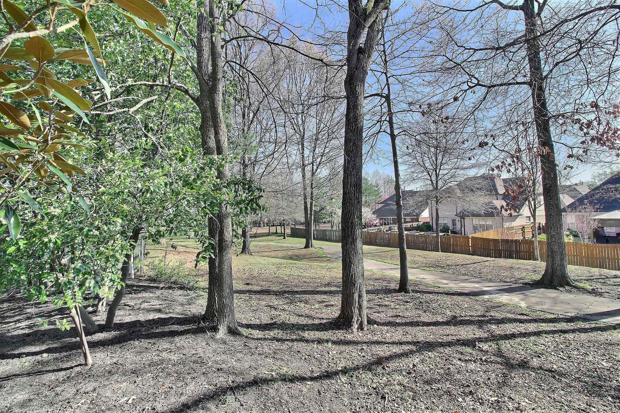 1663 FORSYTHE TRL