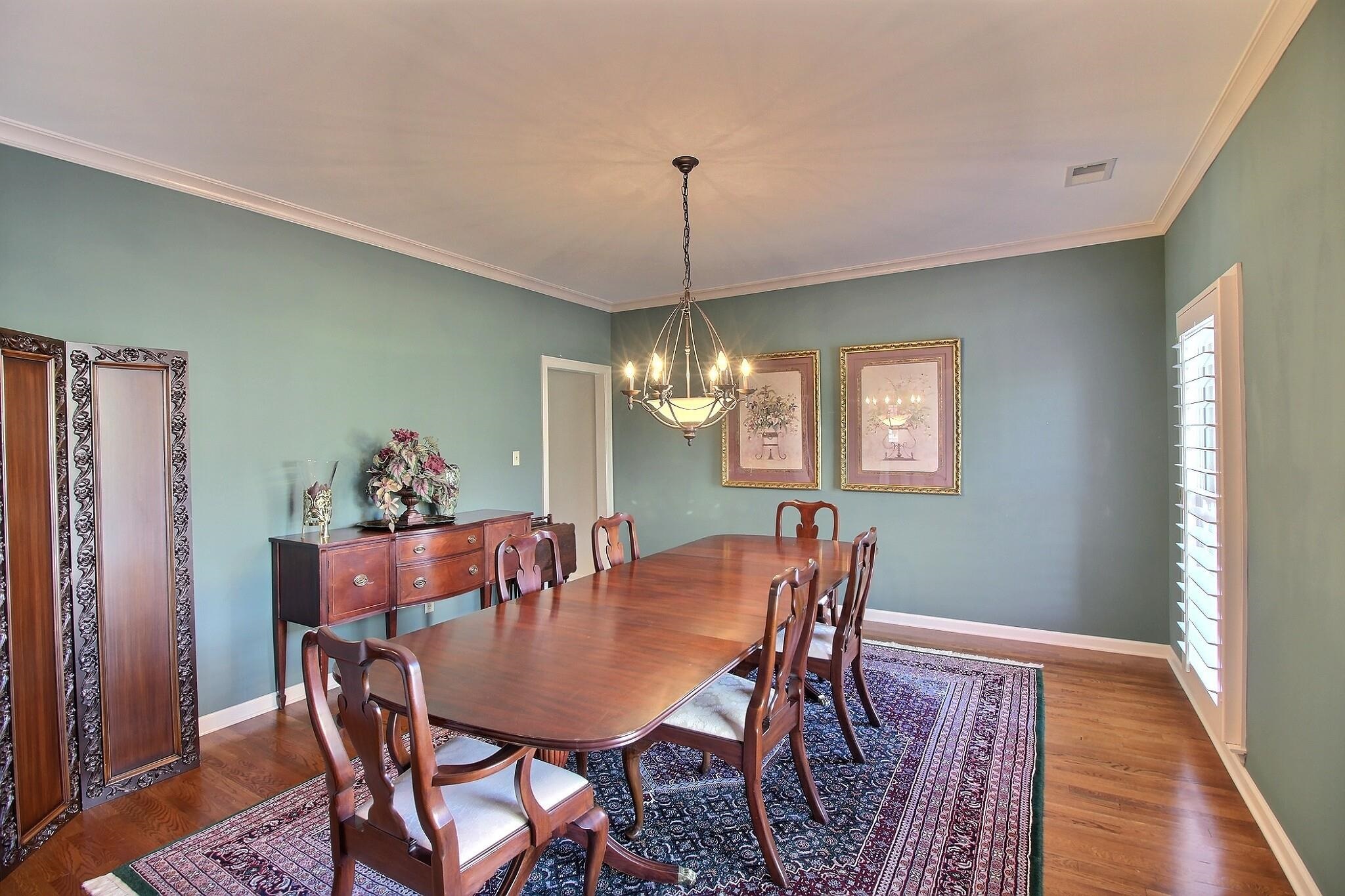 1663 FORSYTHE TRL