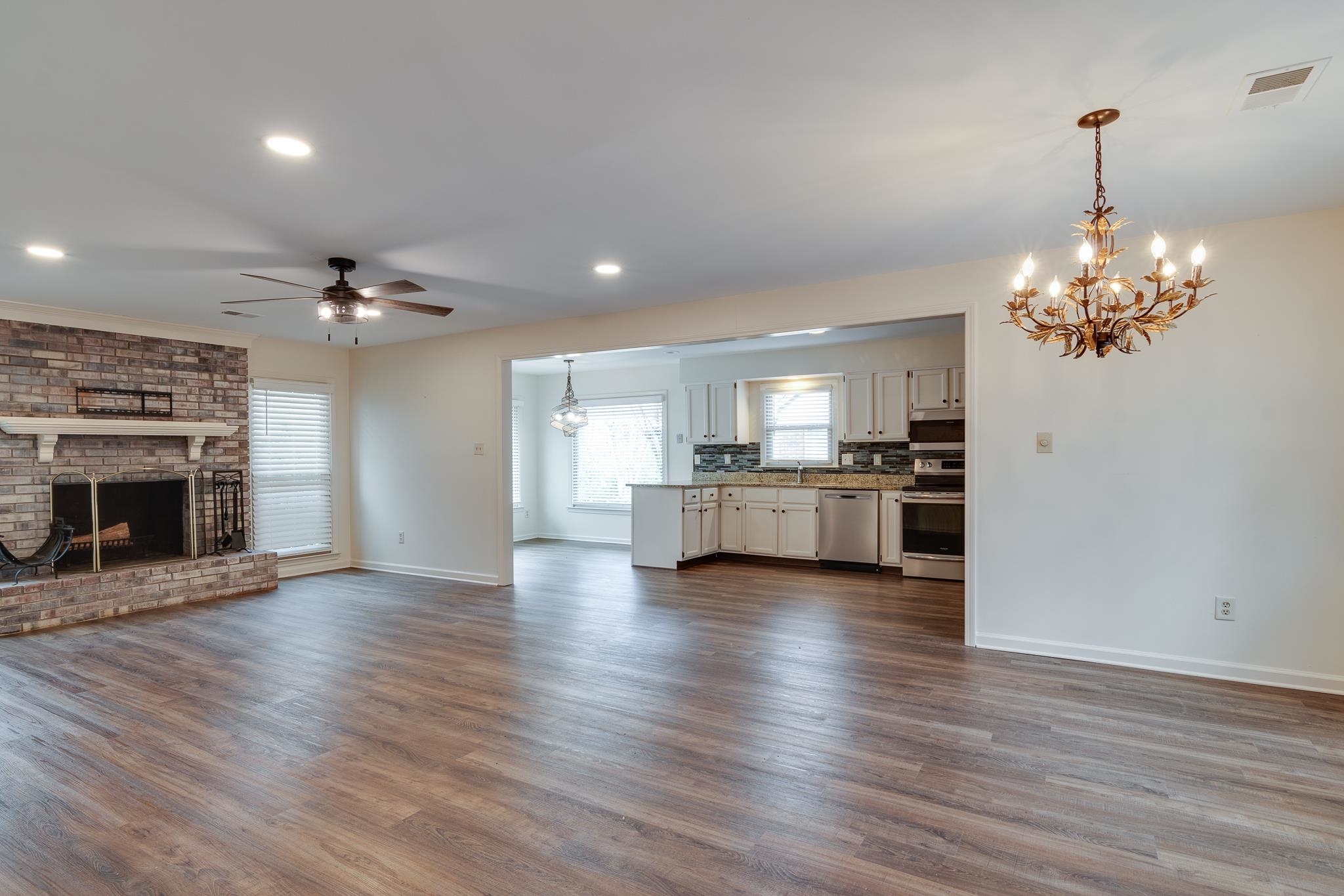 8560 W PARK TRAIL DR Unit: 8560