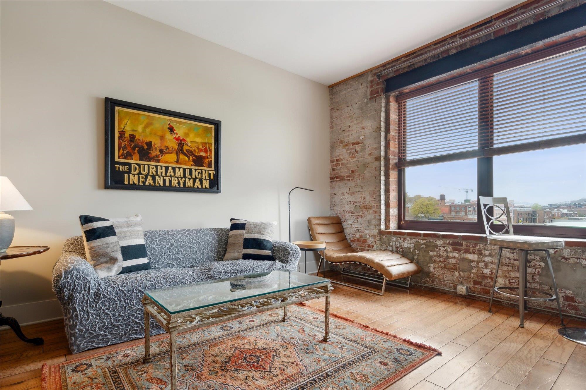 137 E G E PATTERSON AVE Unit: 402