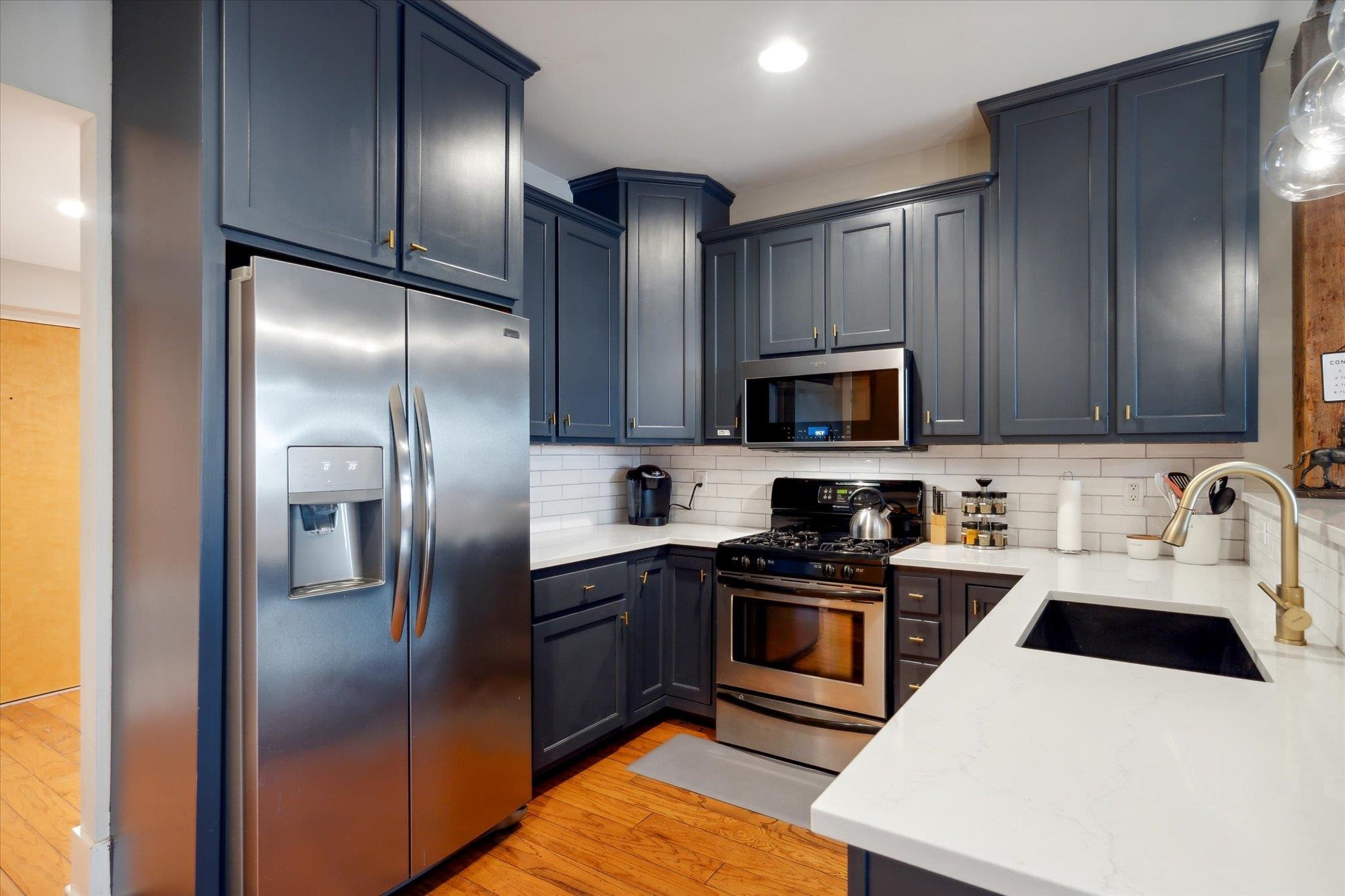 137 E G E PATTERSON AVE Unit: 402