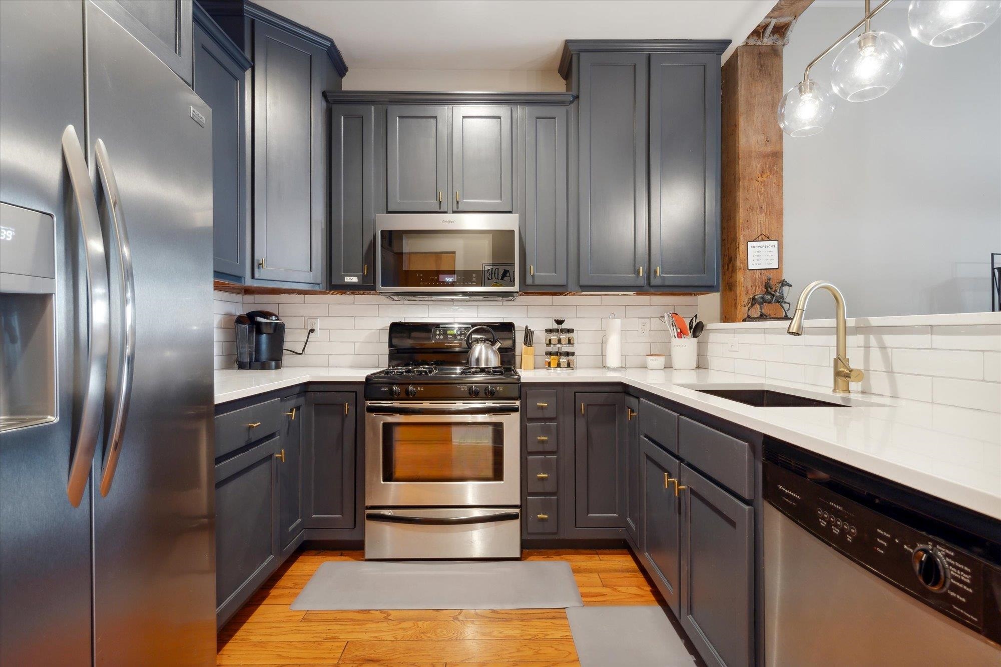 137 E G E PATTERSON AVE Unit: 402