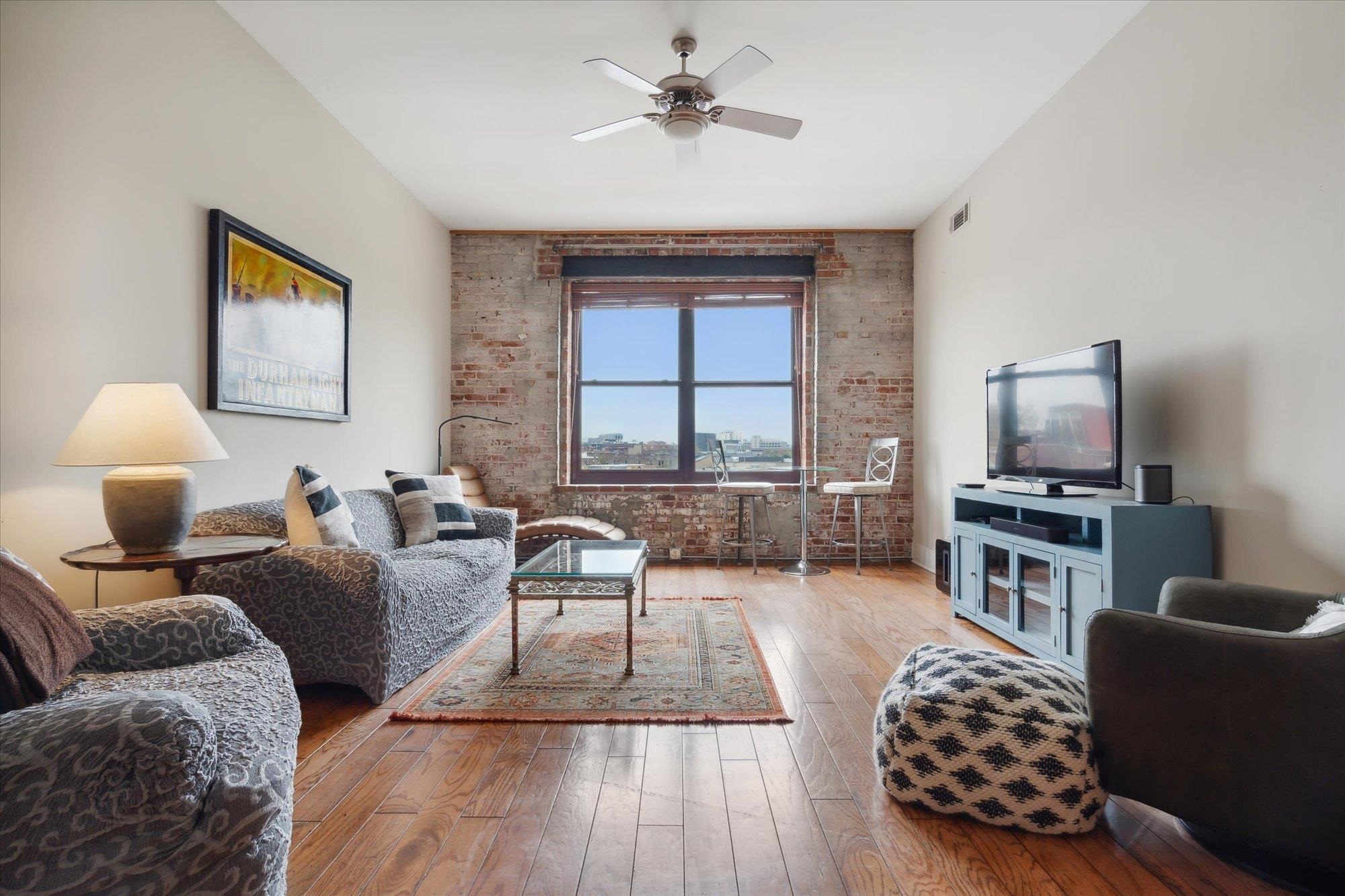 137 E G E PATTERSON AVE Unit: 402