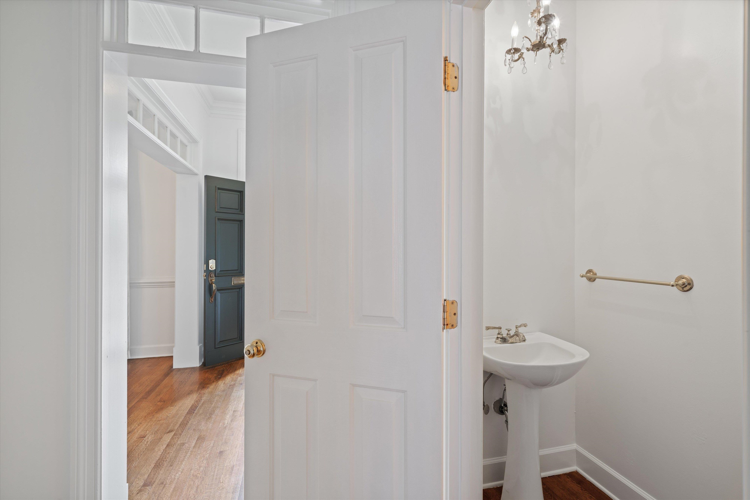 1766 OVERTON PARK AVE