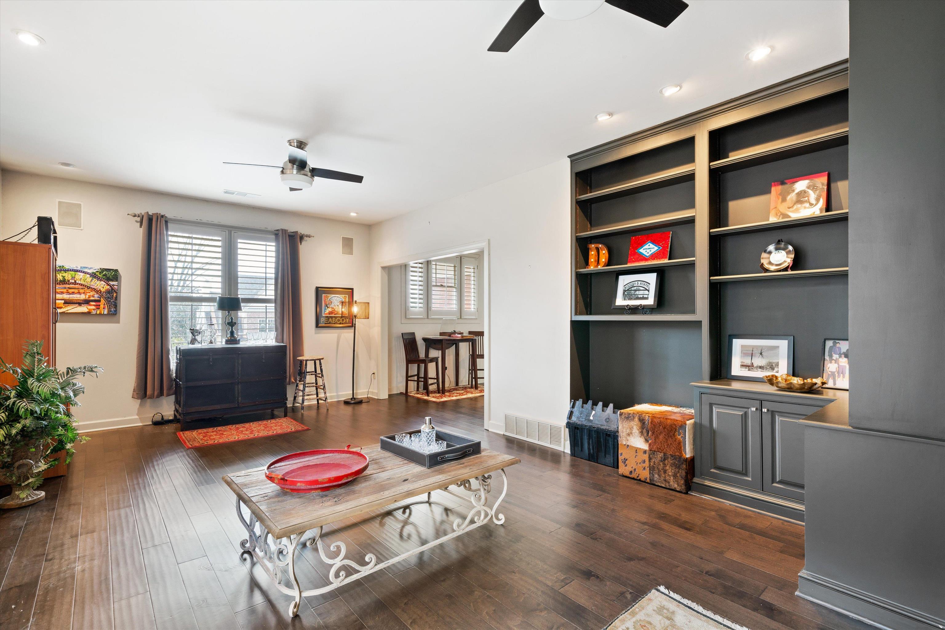 1766 OVERTON PARK AVE
