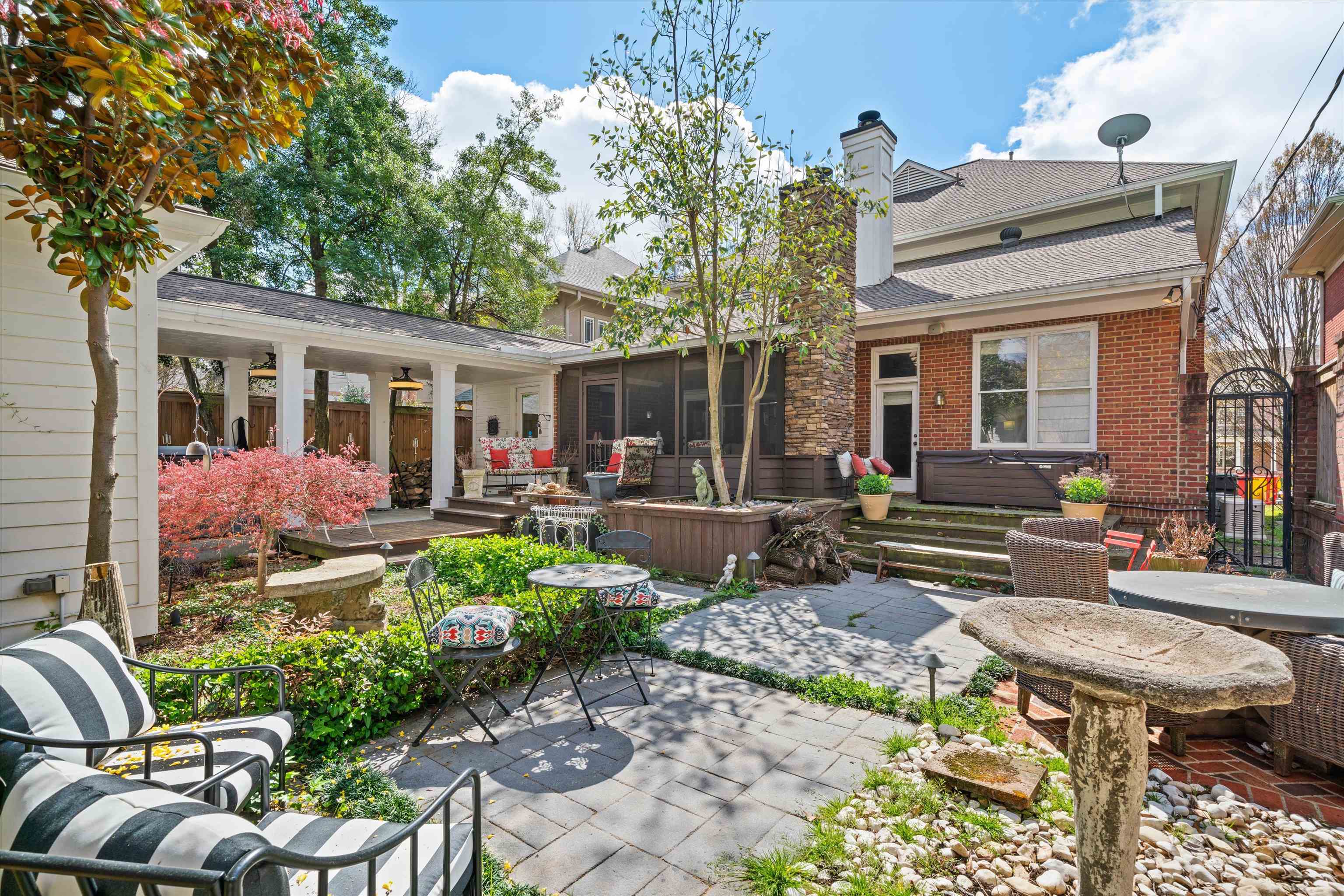 1766 OVERTON PARK AVE