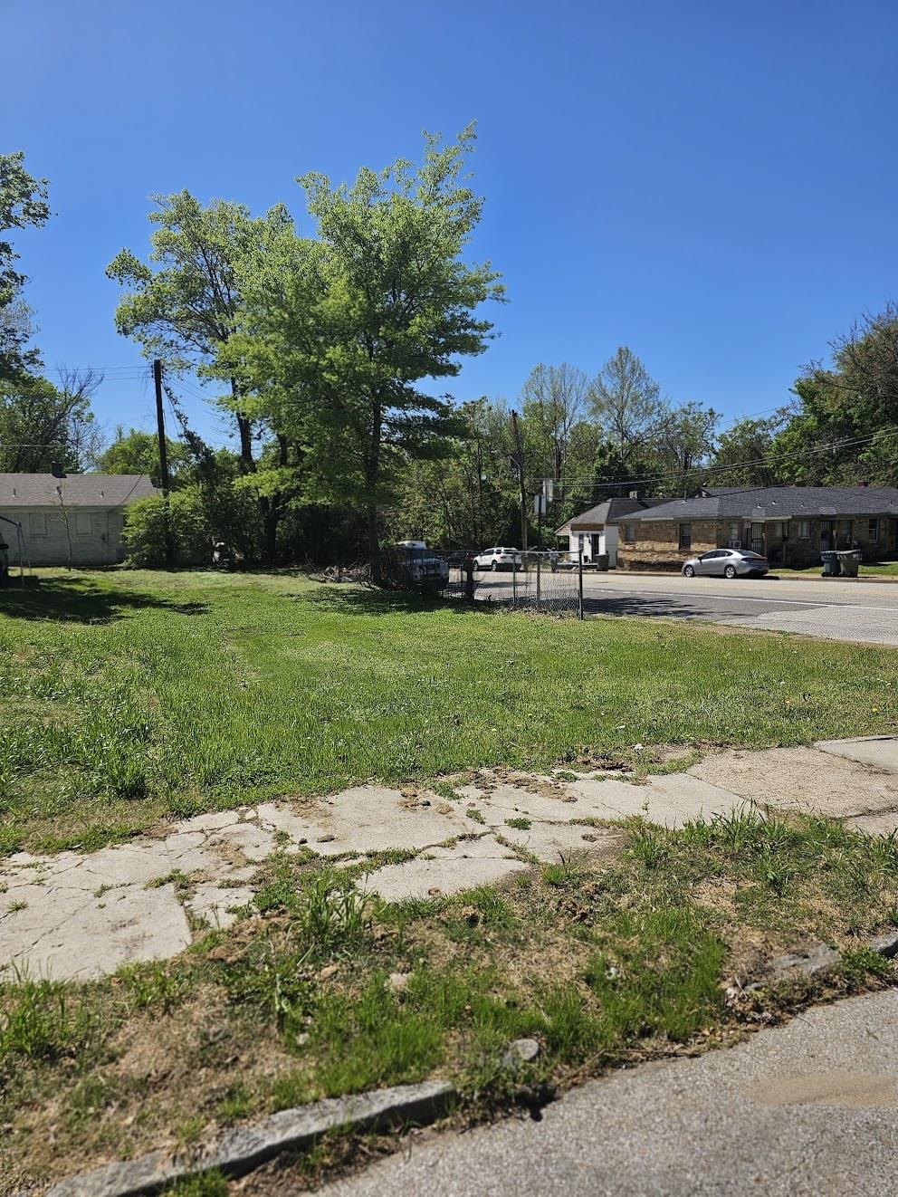 839 LANE AVE
