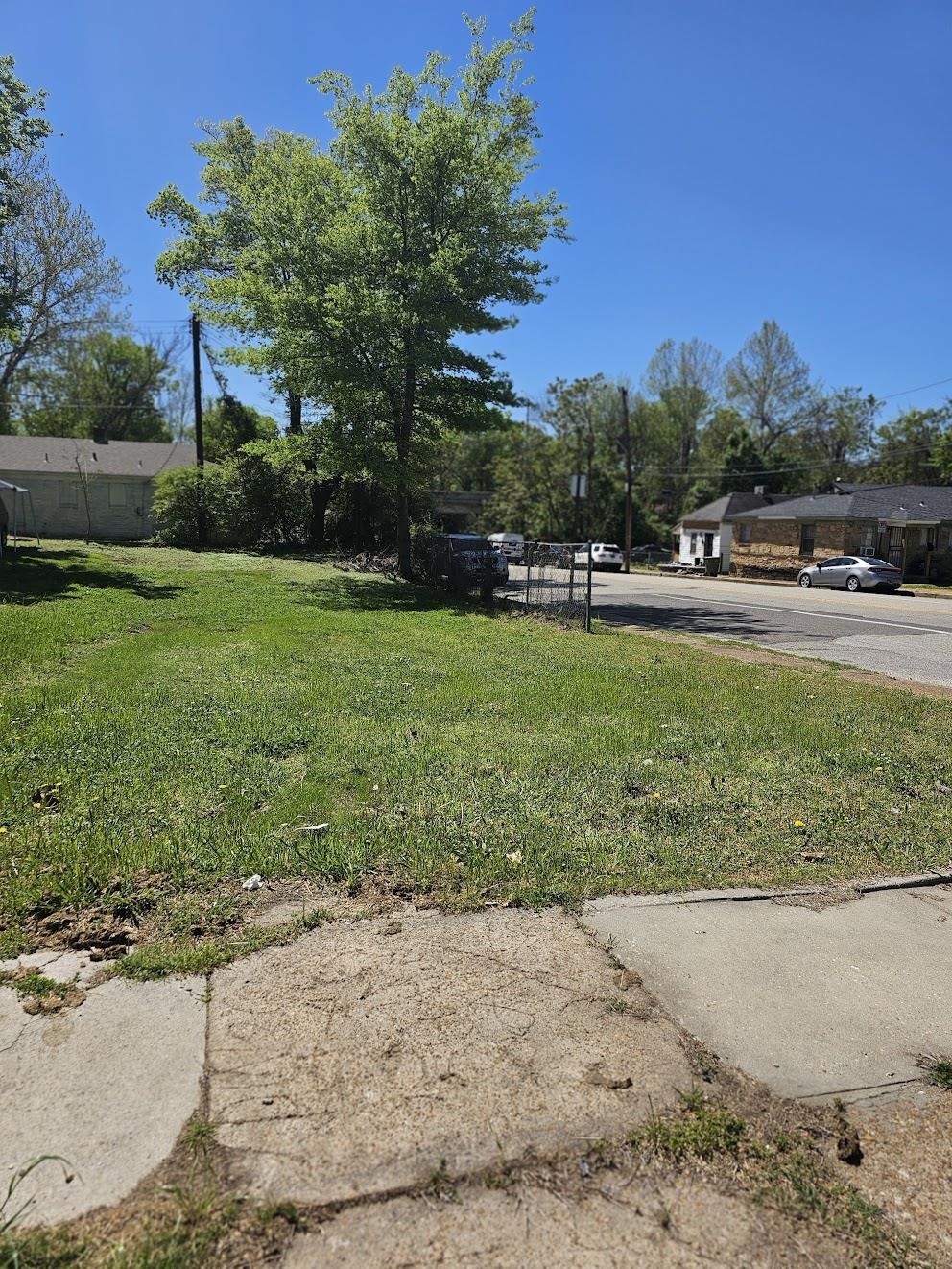 839 LANE AVE