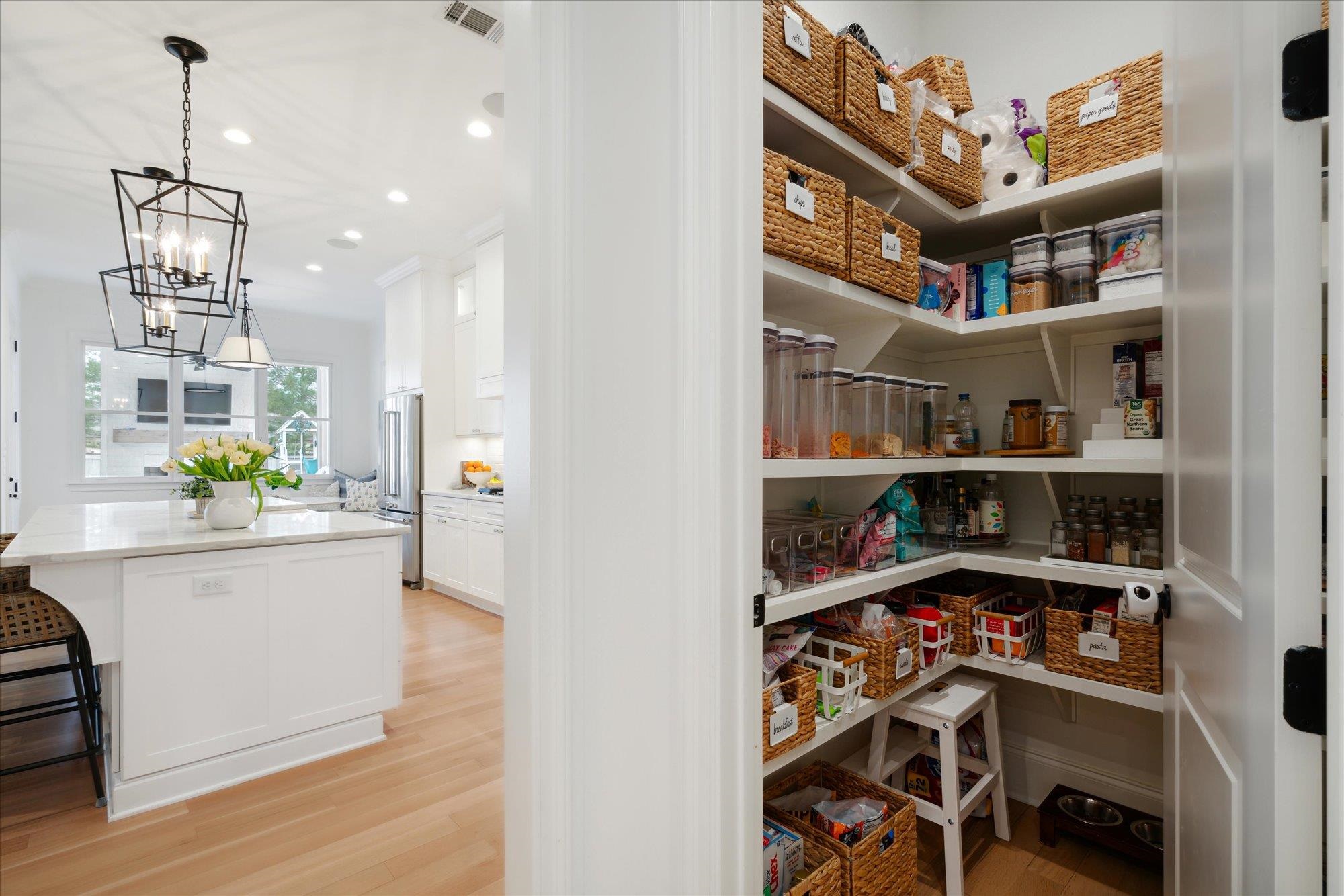 1775 BAYNARD LOOP LOOP W