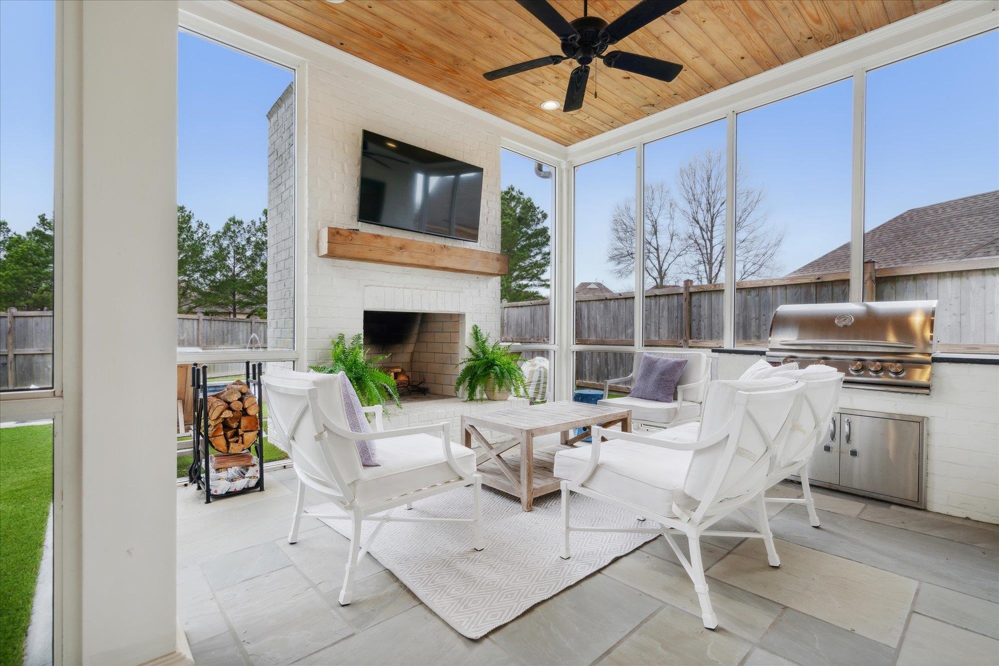 1775 BAYNARD LOOP LOOP W