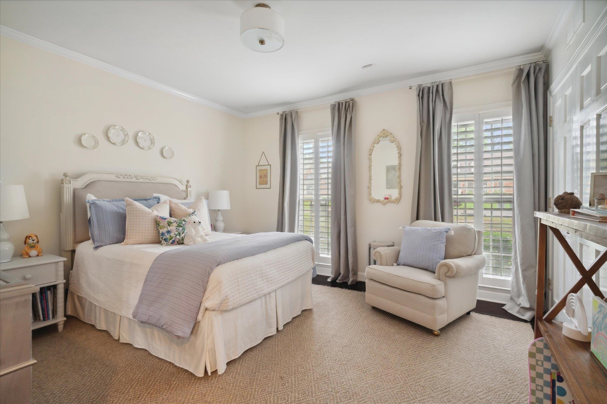 6387 BROOKS MANOR CV