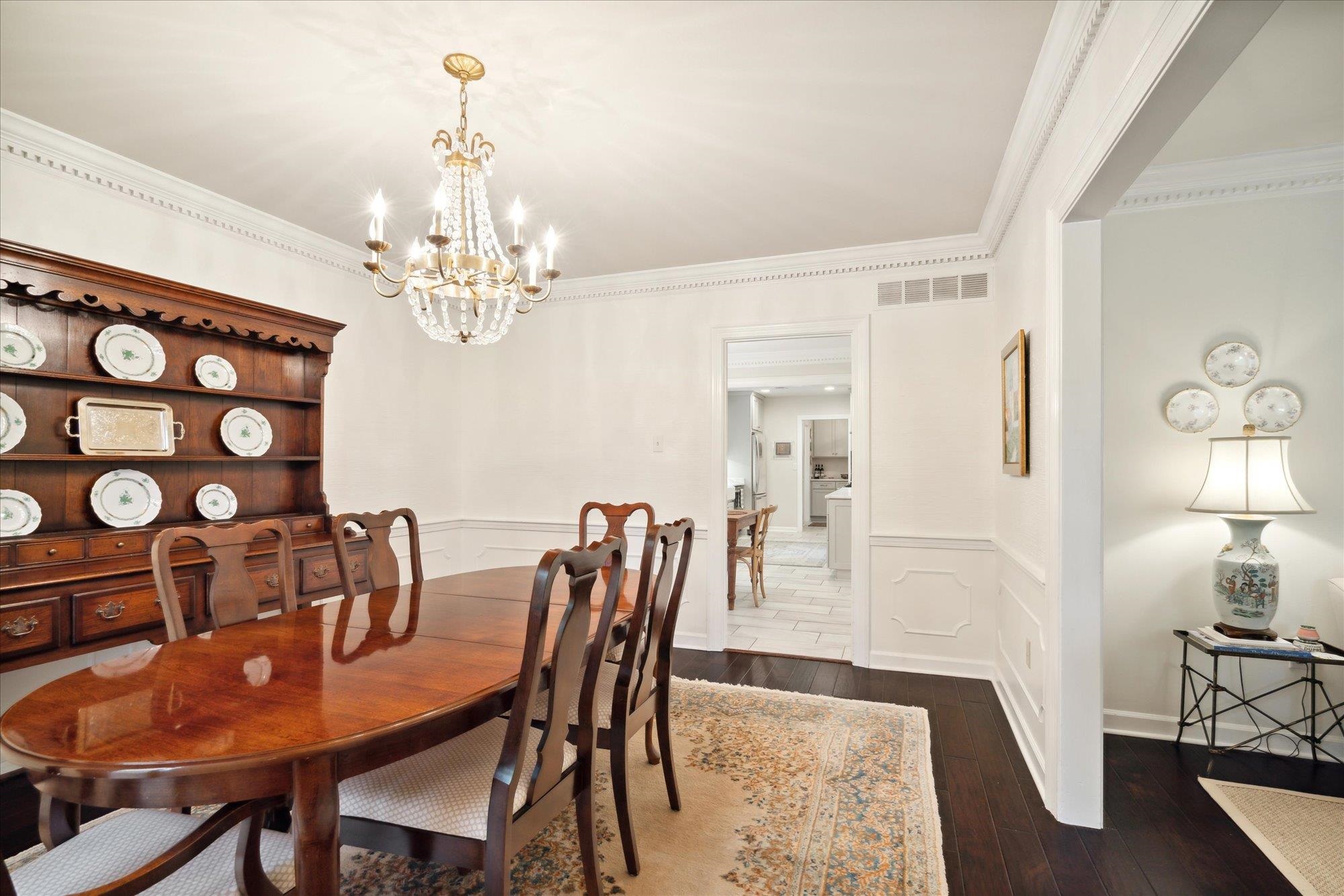 6387 BROOKS MANOR CV