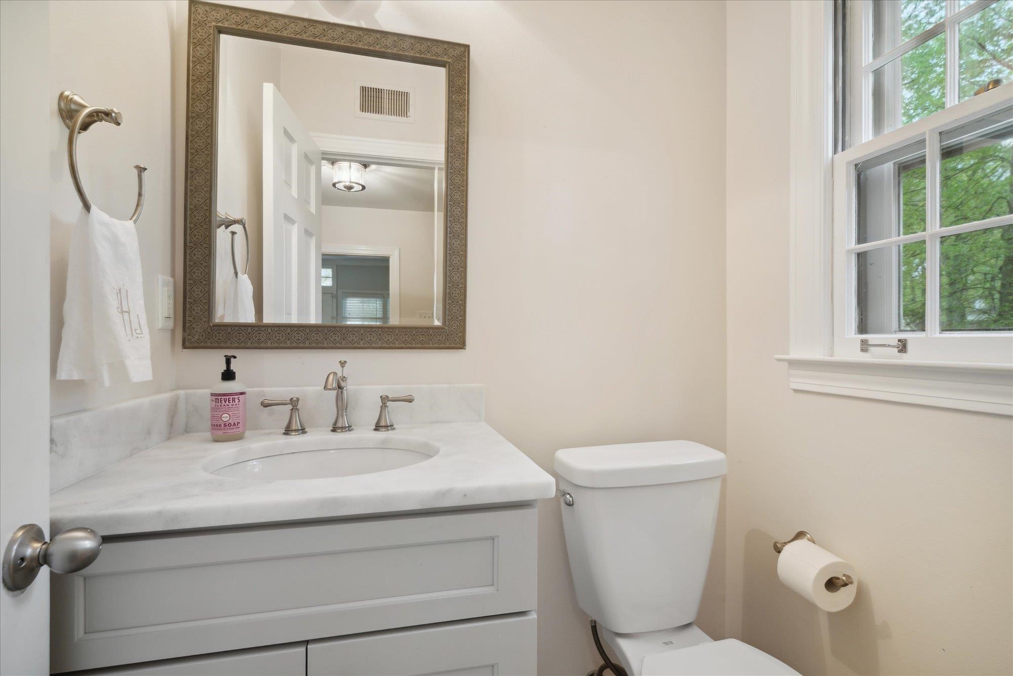 6387 BROOKS MANOR CV