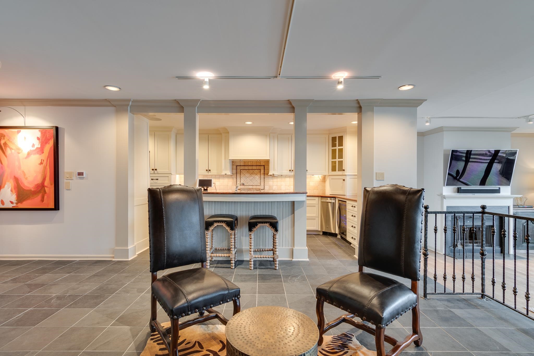 335 RIVERBLUFF PL Unit: 1