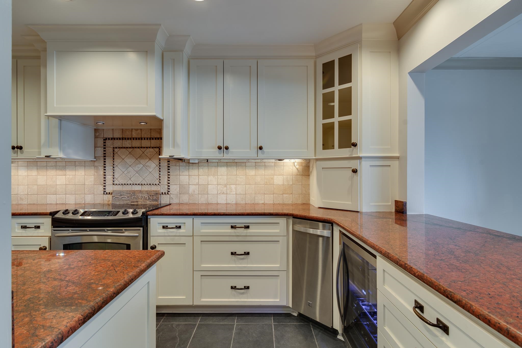 335 RIVERBLUFF PL Unit: 1