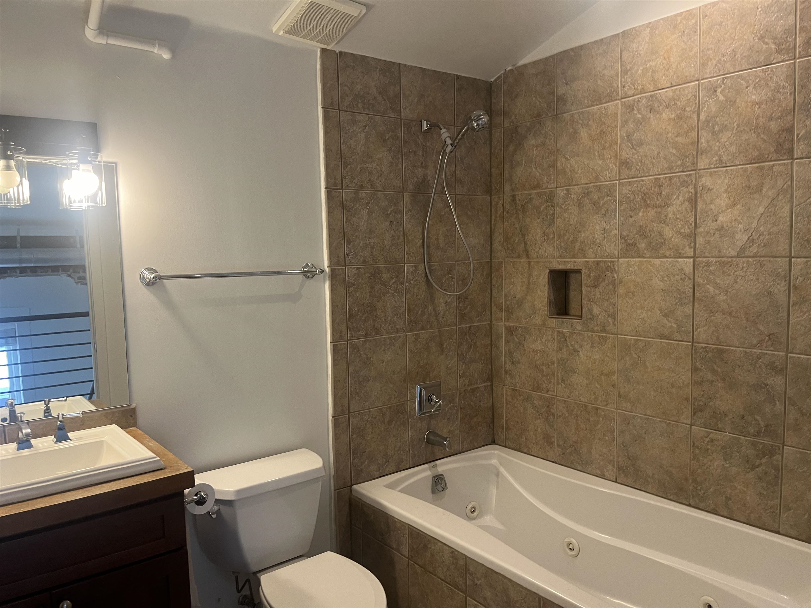 50 GAYOSO AVE Unit: 406