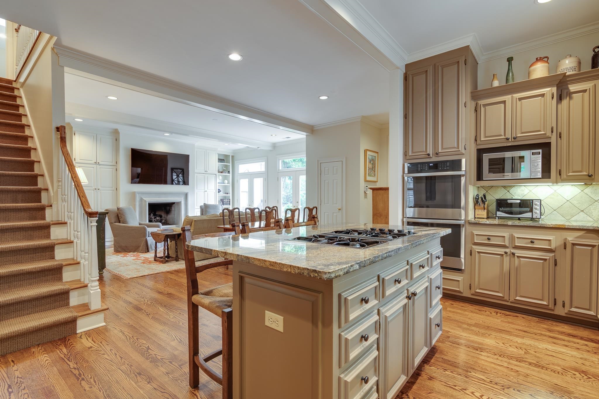 43 CHEROKEE DR