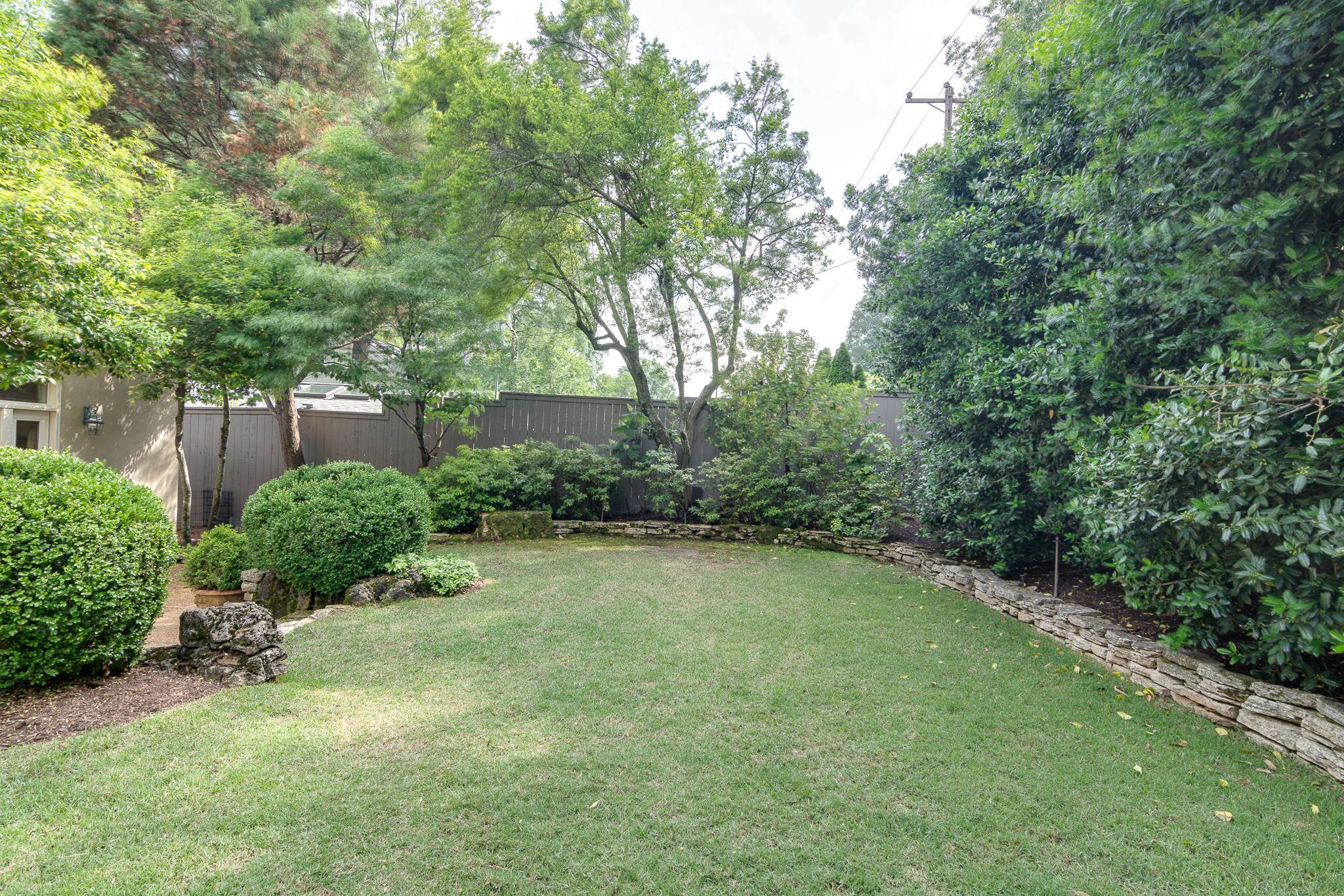43 CHEROKEE DR