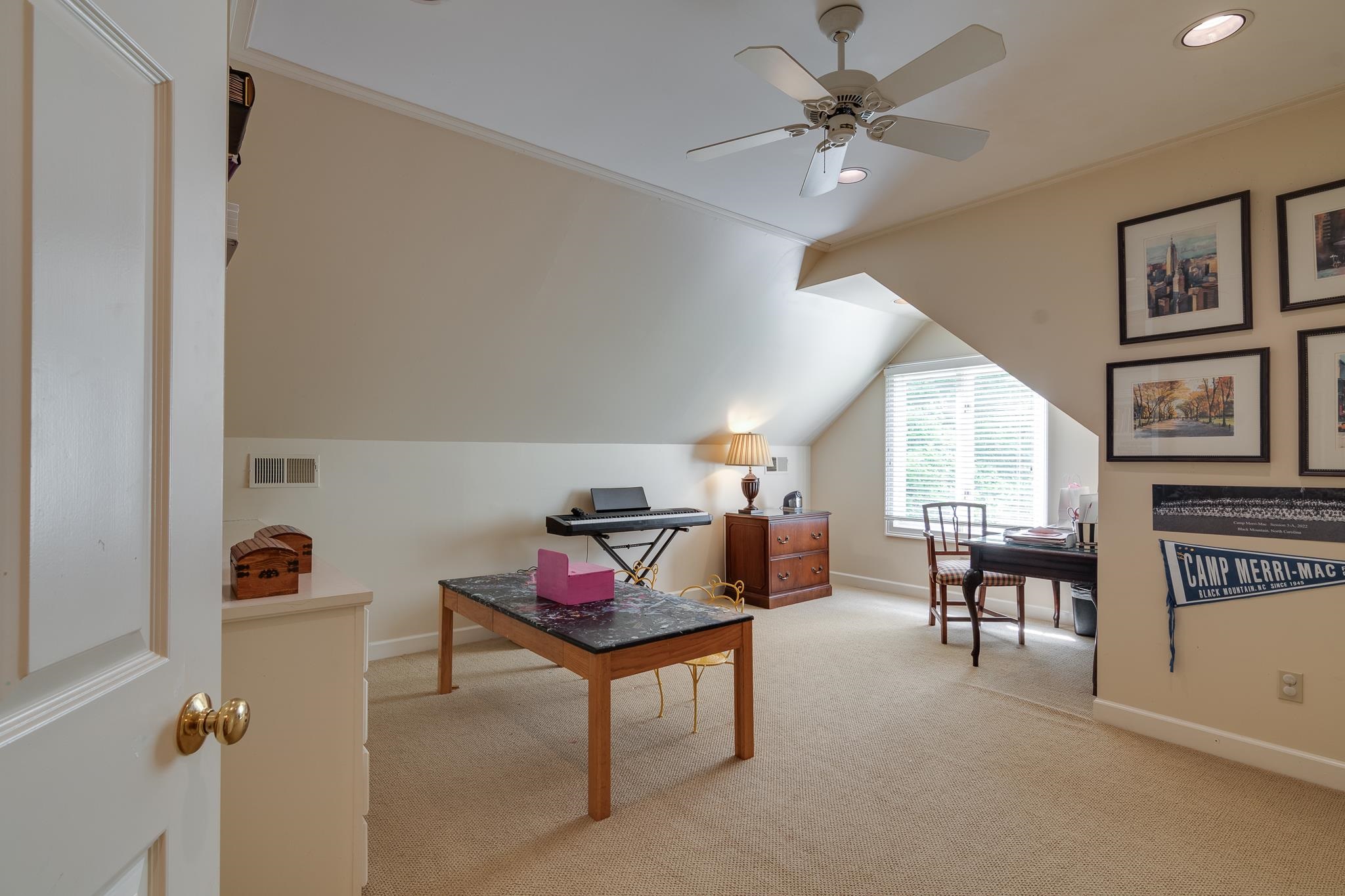 43 CHEROKEE DR