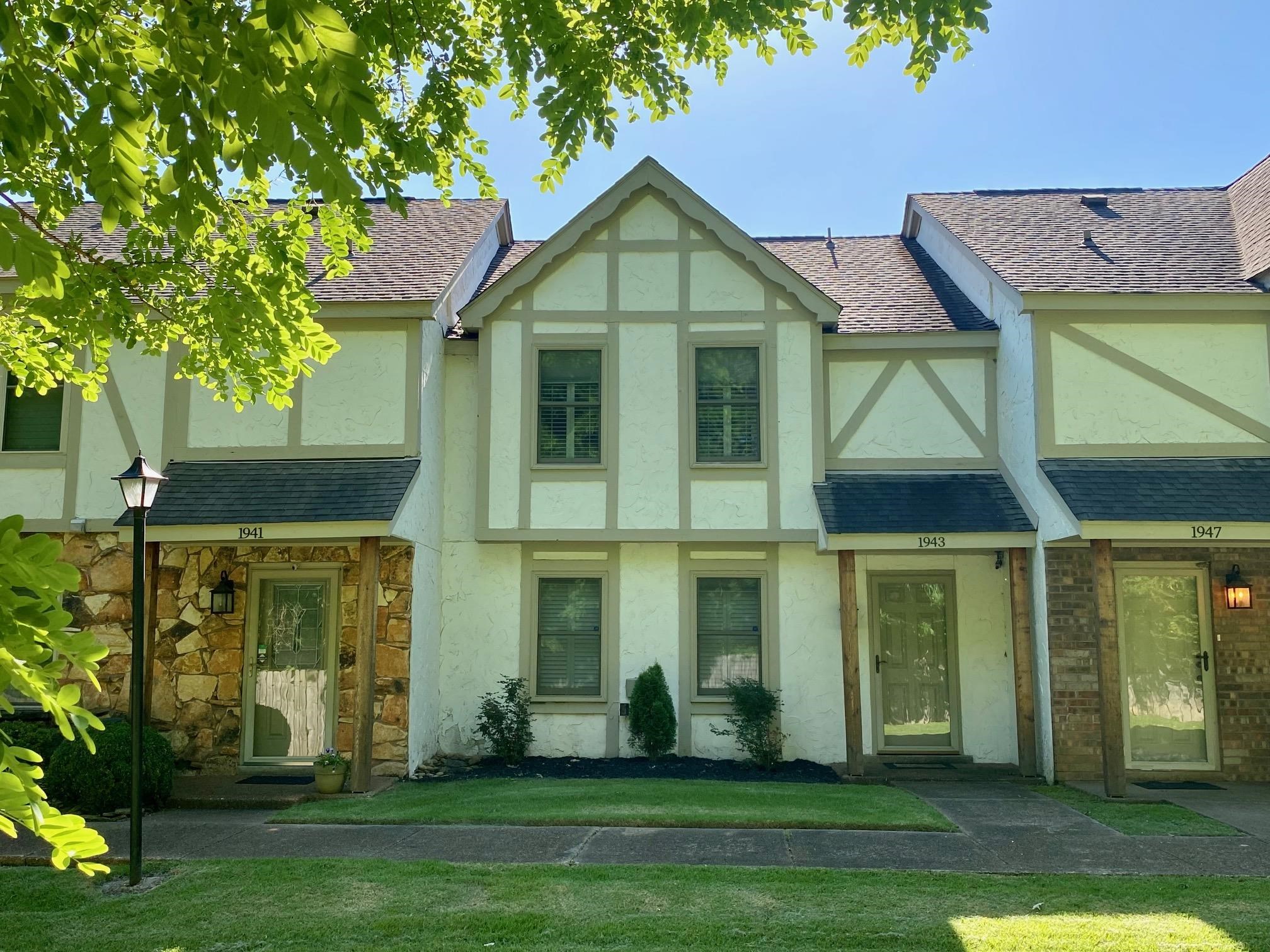 1943 RHINELAND DR Unit: 37