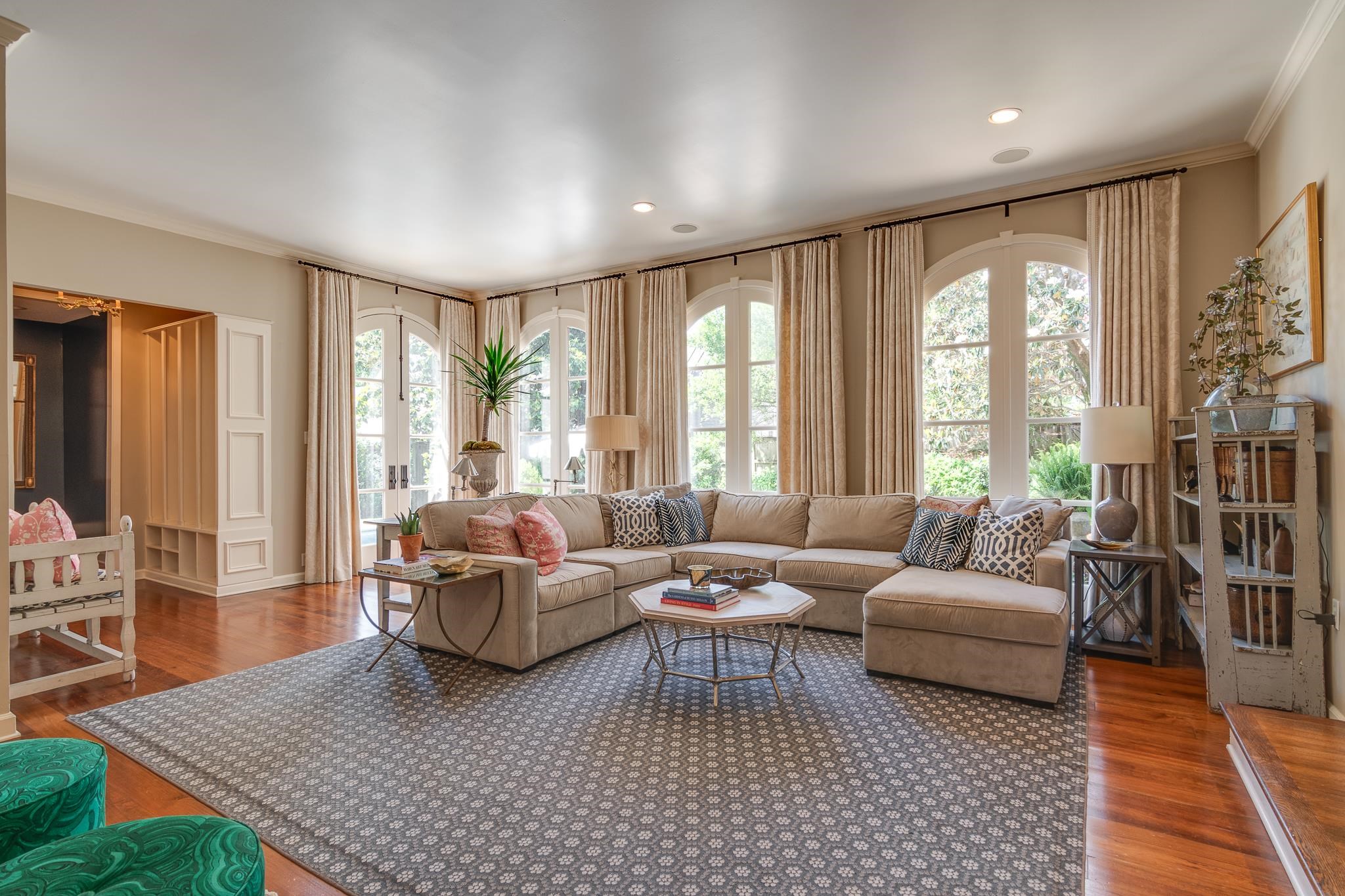 76 LOMBARDY RD