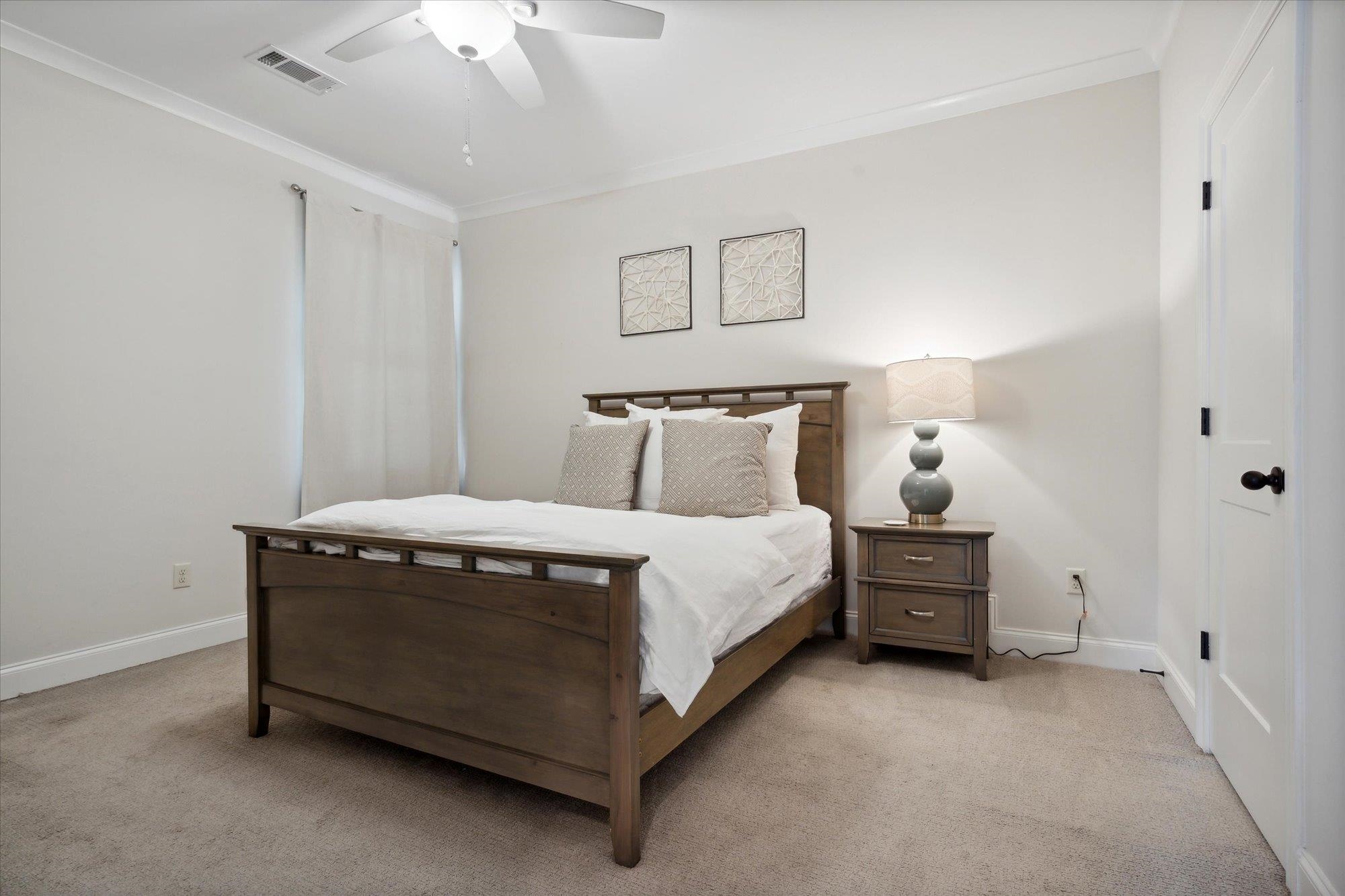 3588 HIGHLAND PARK PL