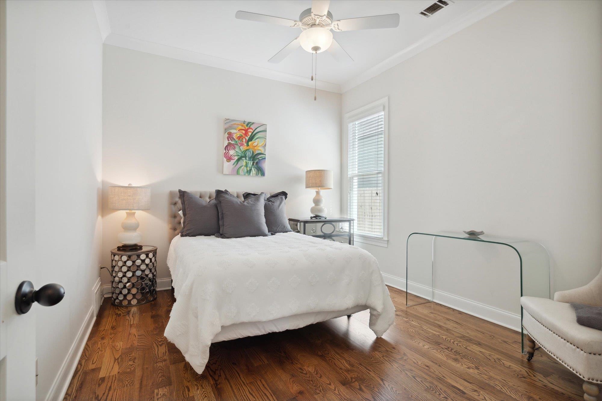 3588 HIGHLAND PARK PL