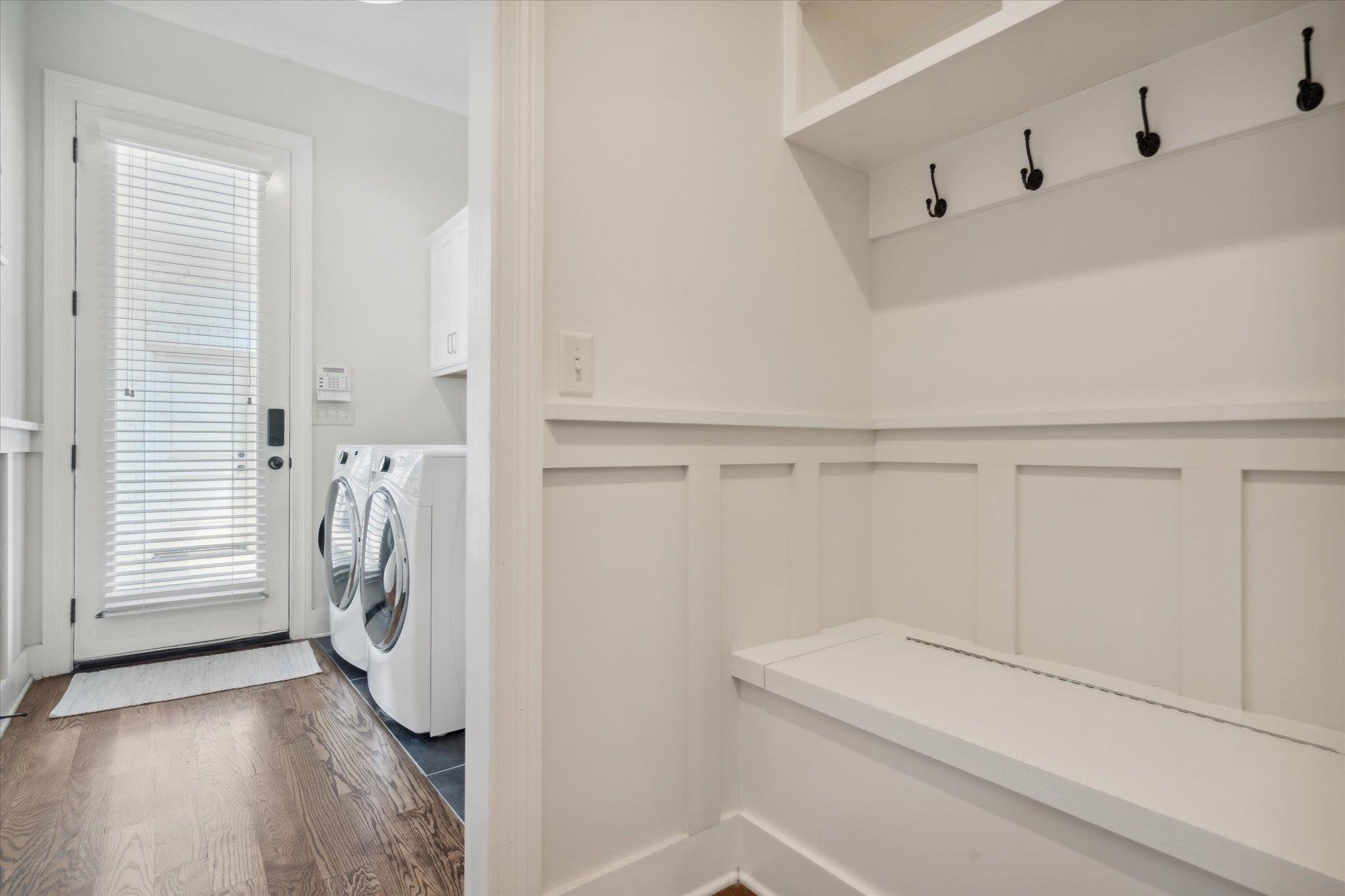 3588 HIGHLAND PARK PL