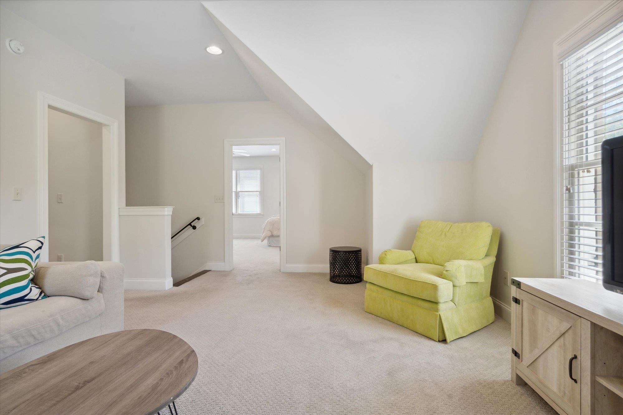 3588 HIGHLAND PARK PL