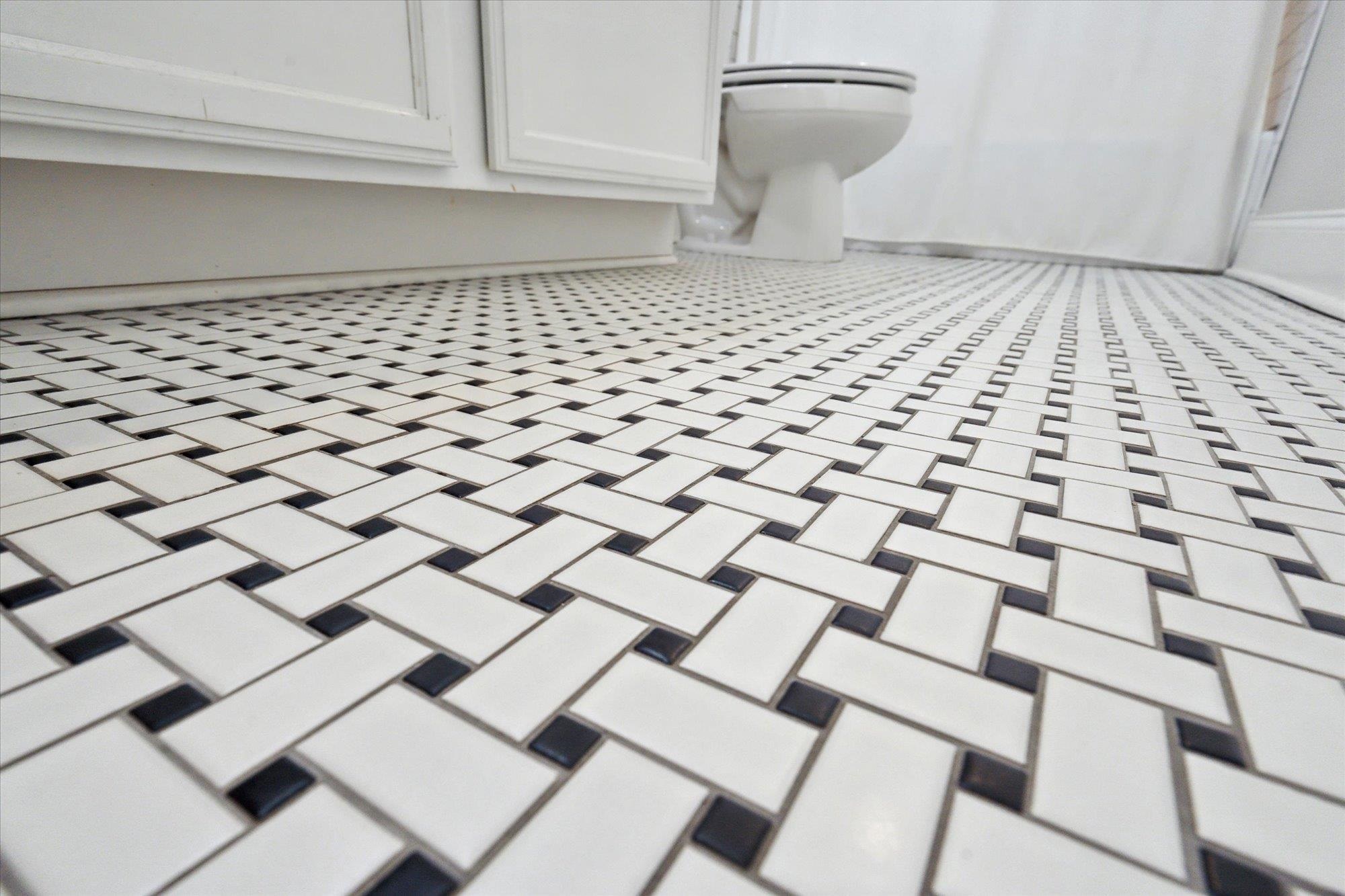 3588 HIGHLAND PARK PL