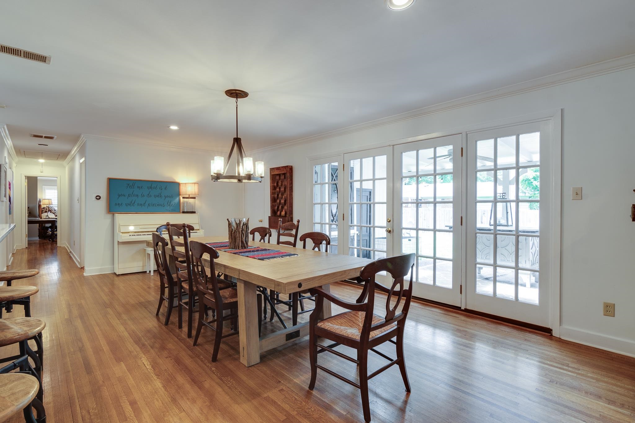 4288 CHARLESWOOD AVE