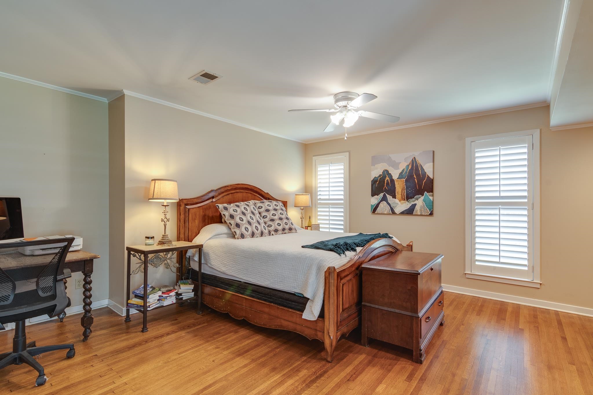 4288 CHARLESWOOD AVE