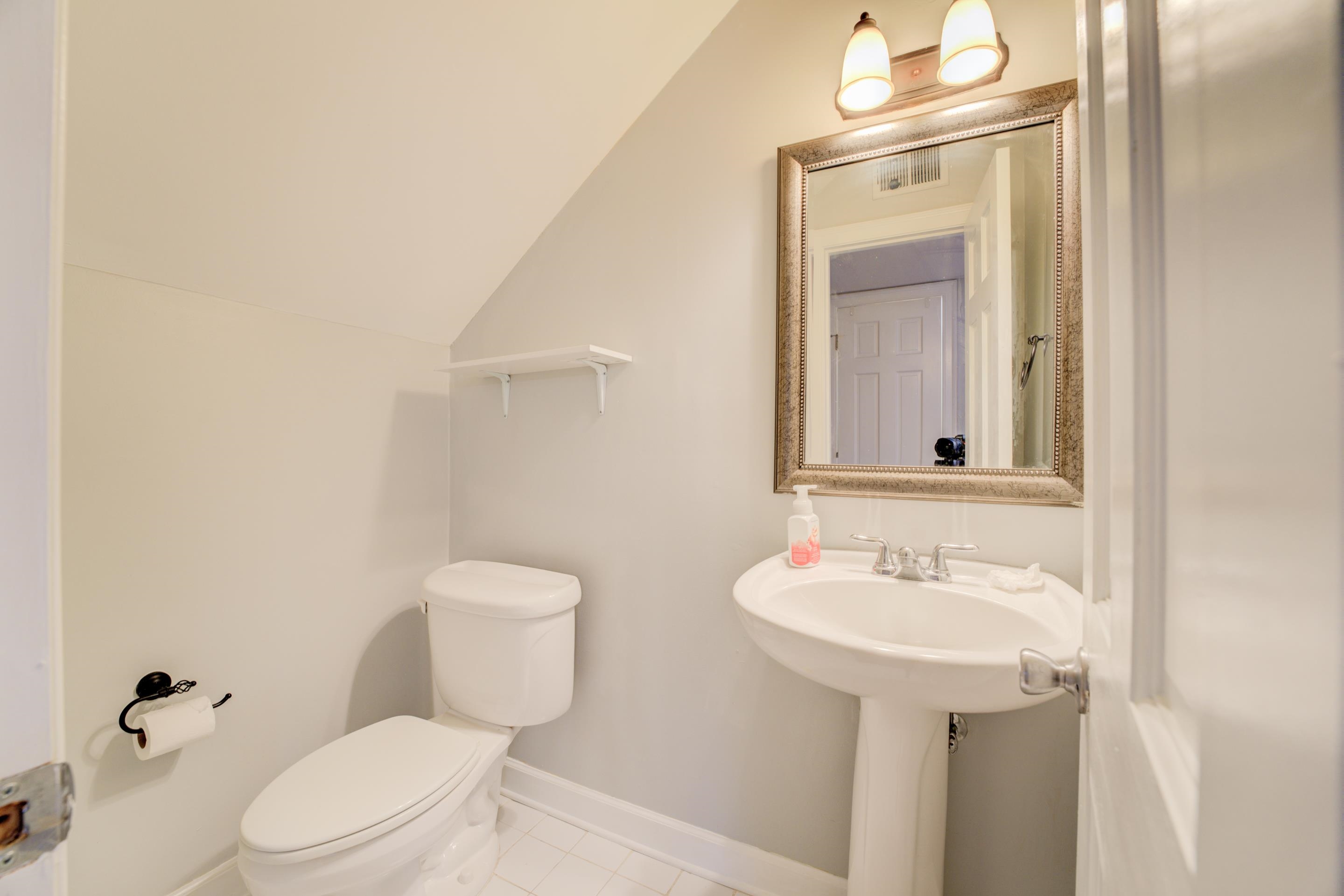 1683 REGENTS PARK DR Unit: A