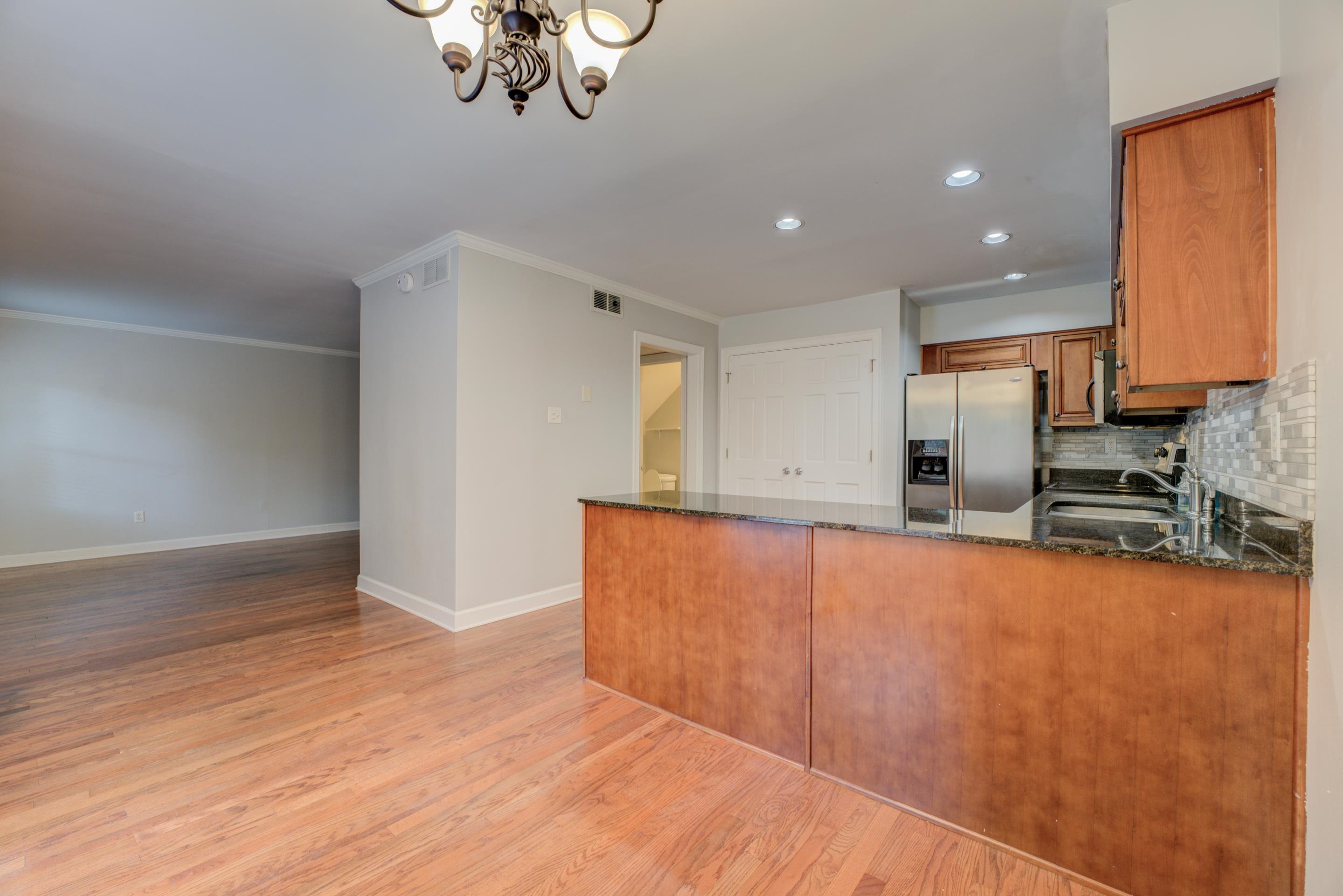 1683 REGENTS PARK DR Unit: A
