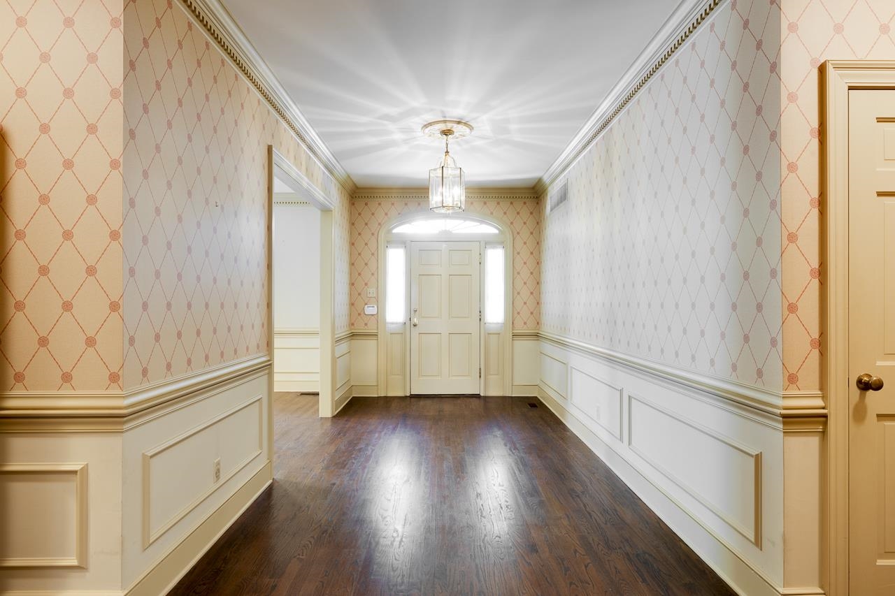 9 WALNUT GROVE CT