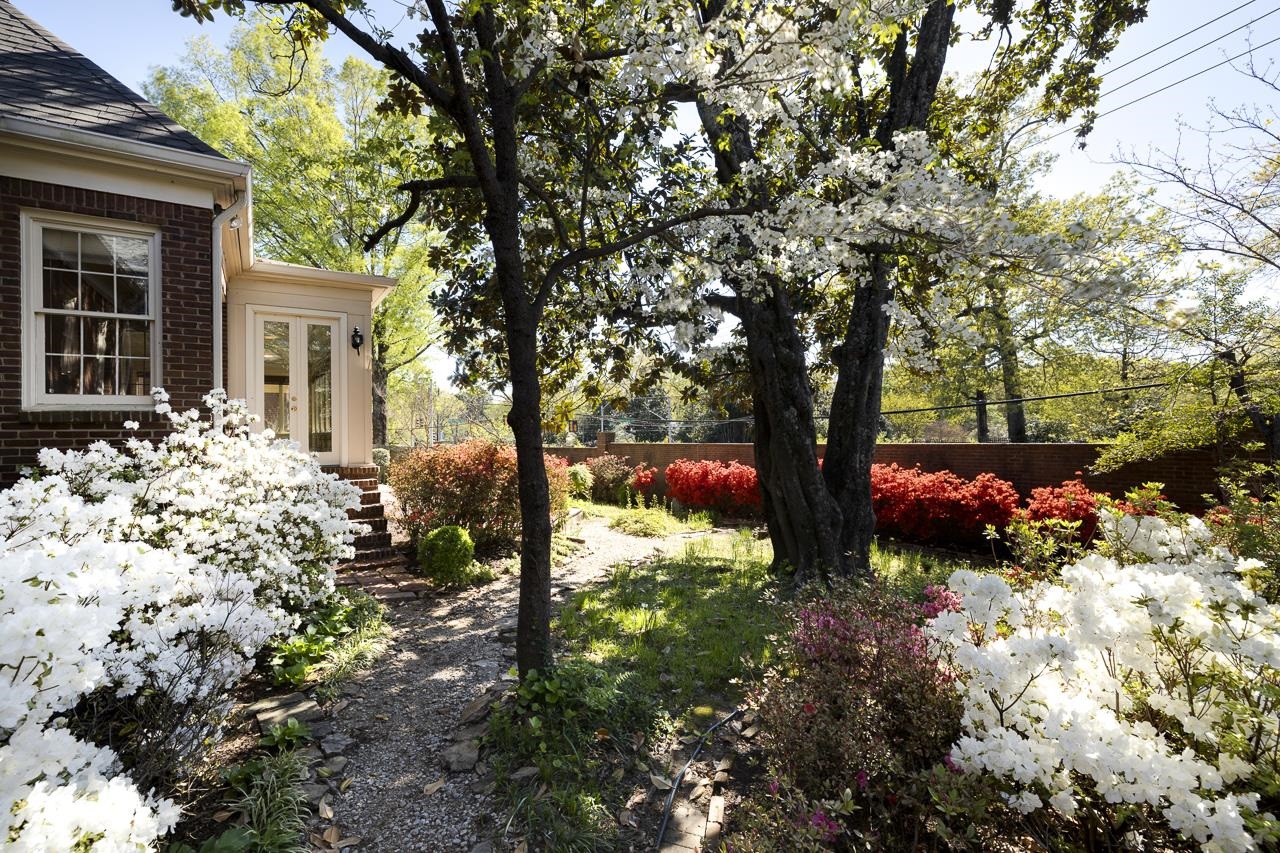 9 WALNUT GROVE CT