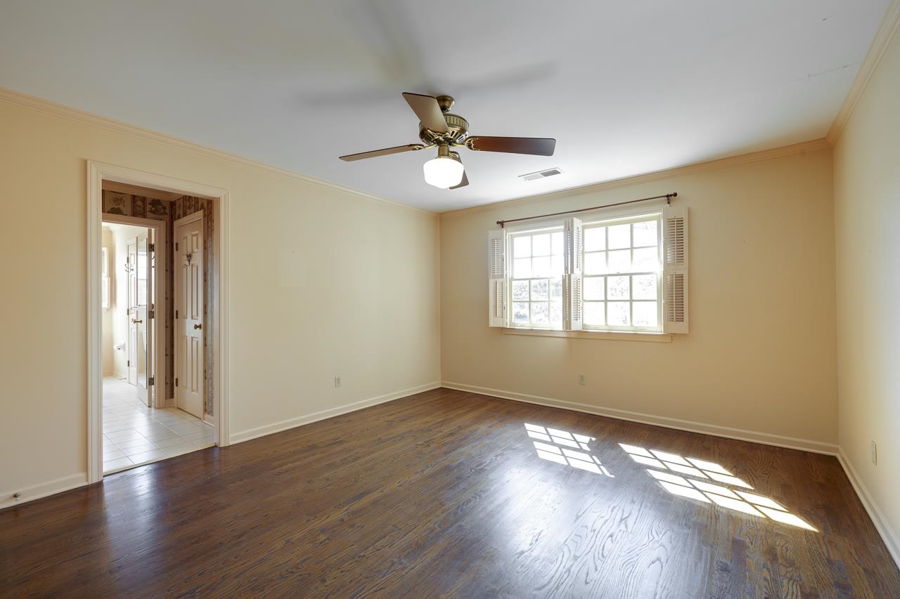 9 WALNUT GROVE CT
