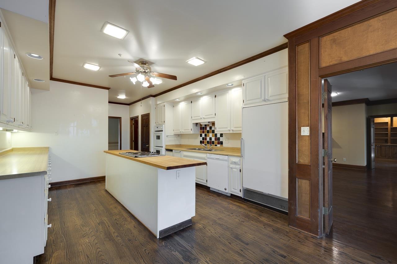 9 WALNUT GROVE CT