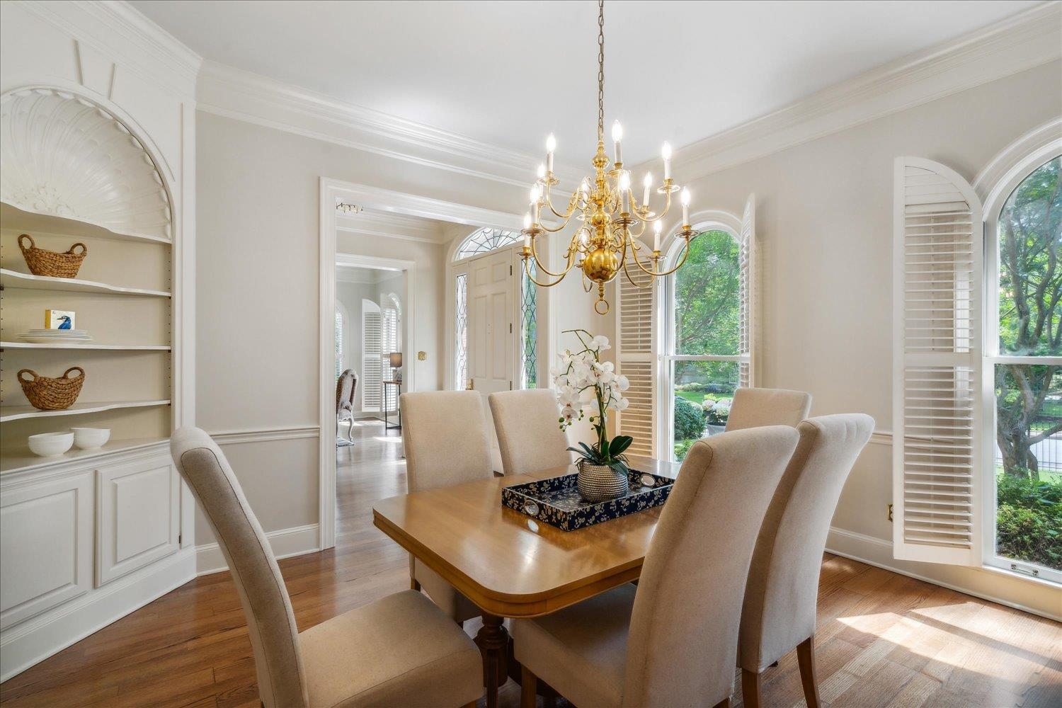 399 COLONIAL RD