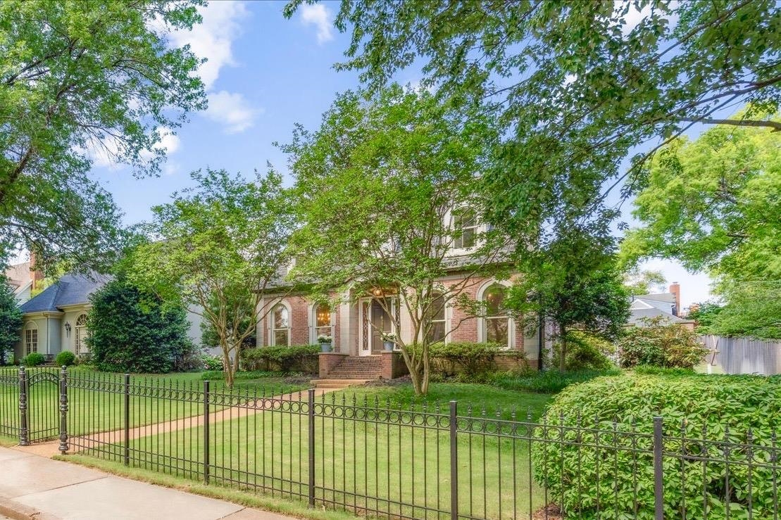 399 COLONIAL RD