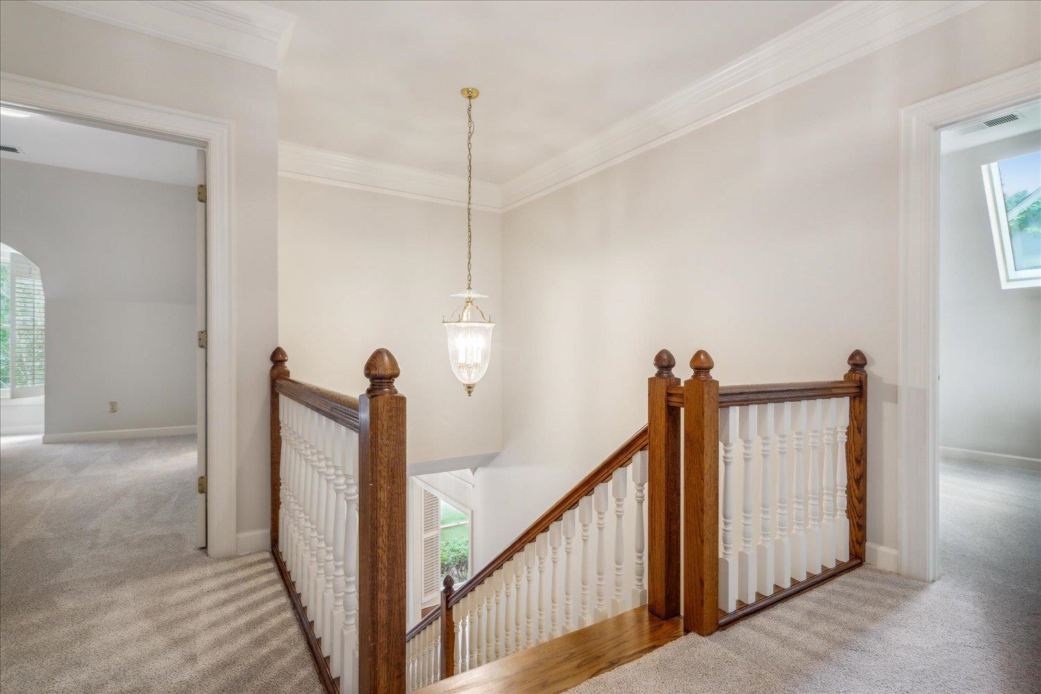 399 COLONIAL RD
