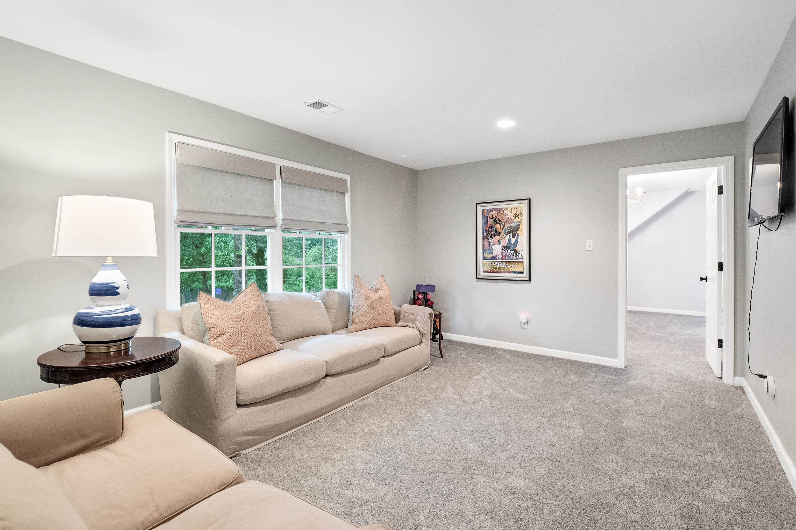 3707 WOODLAND DR