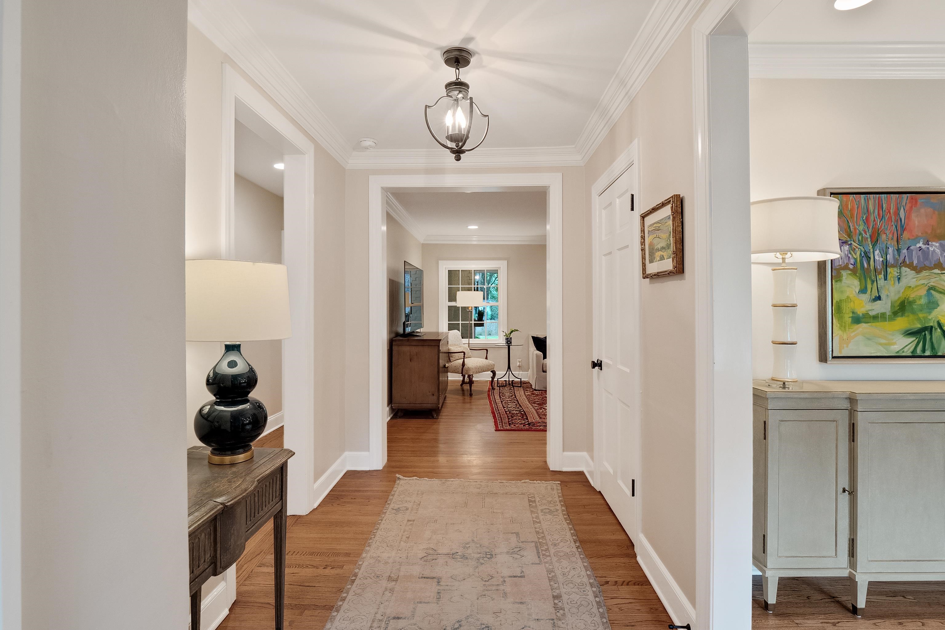 3707 WOODLAND DR