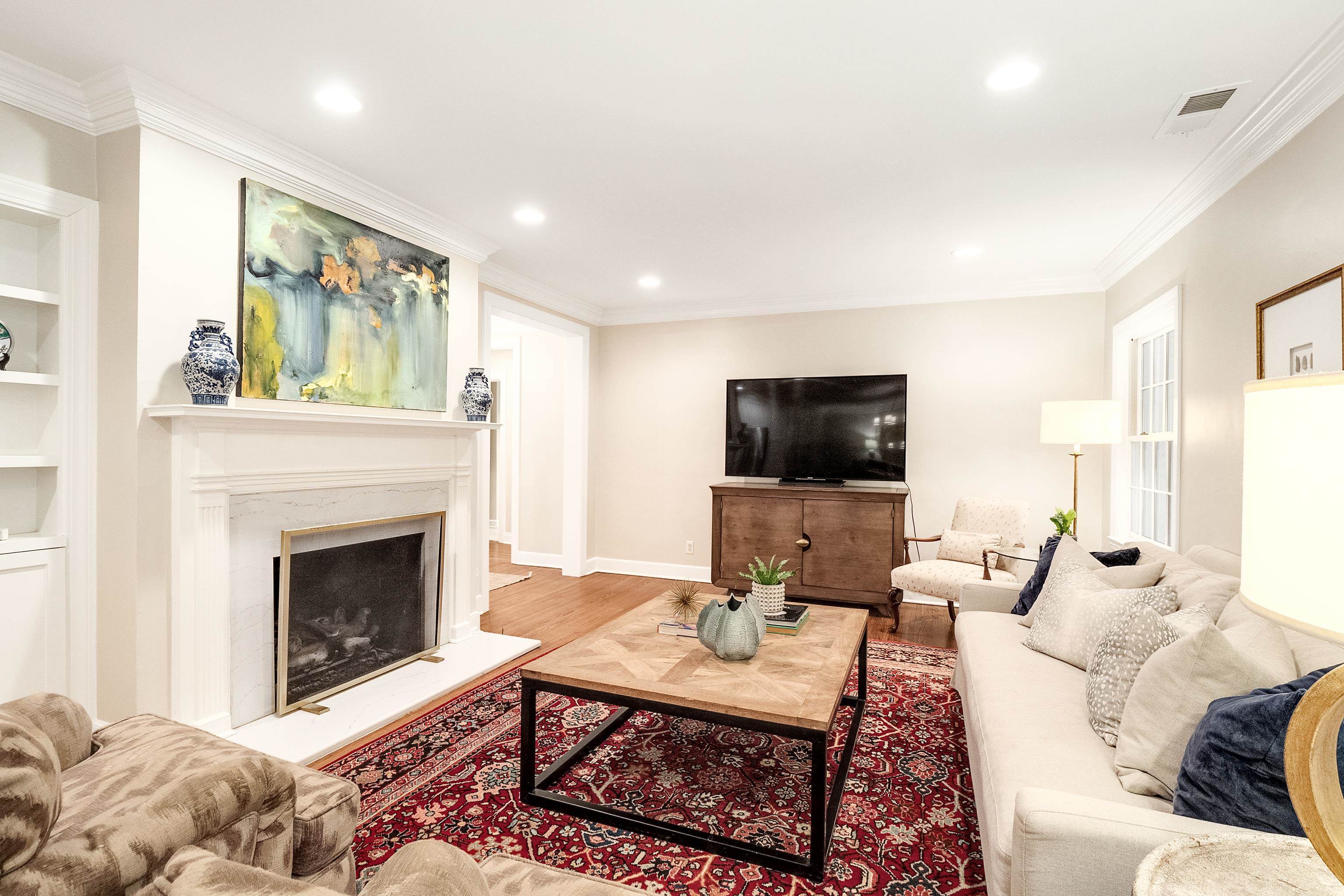 3707 WOODLAND DR