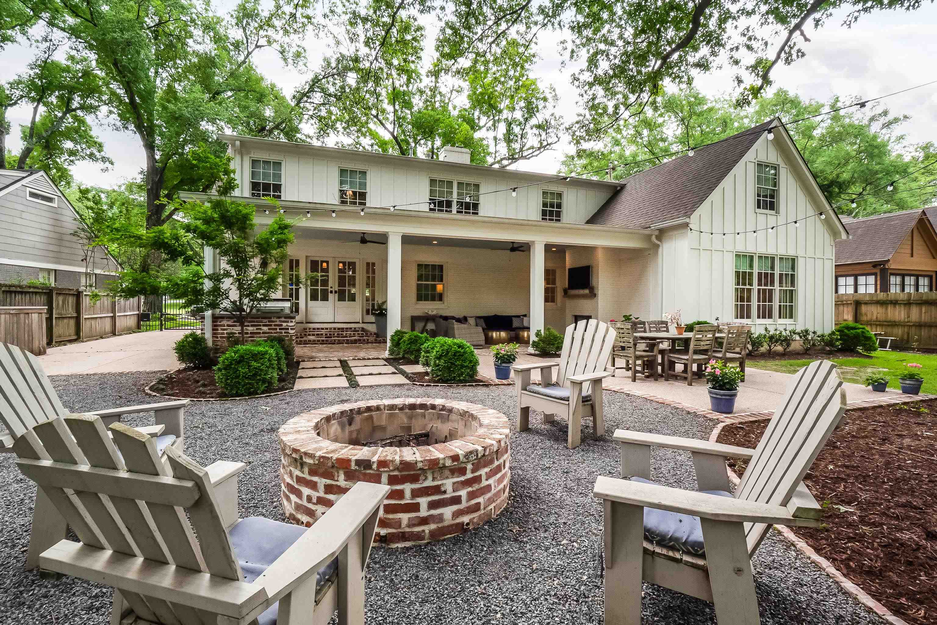 3707 WOODLAND DR