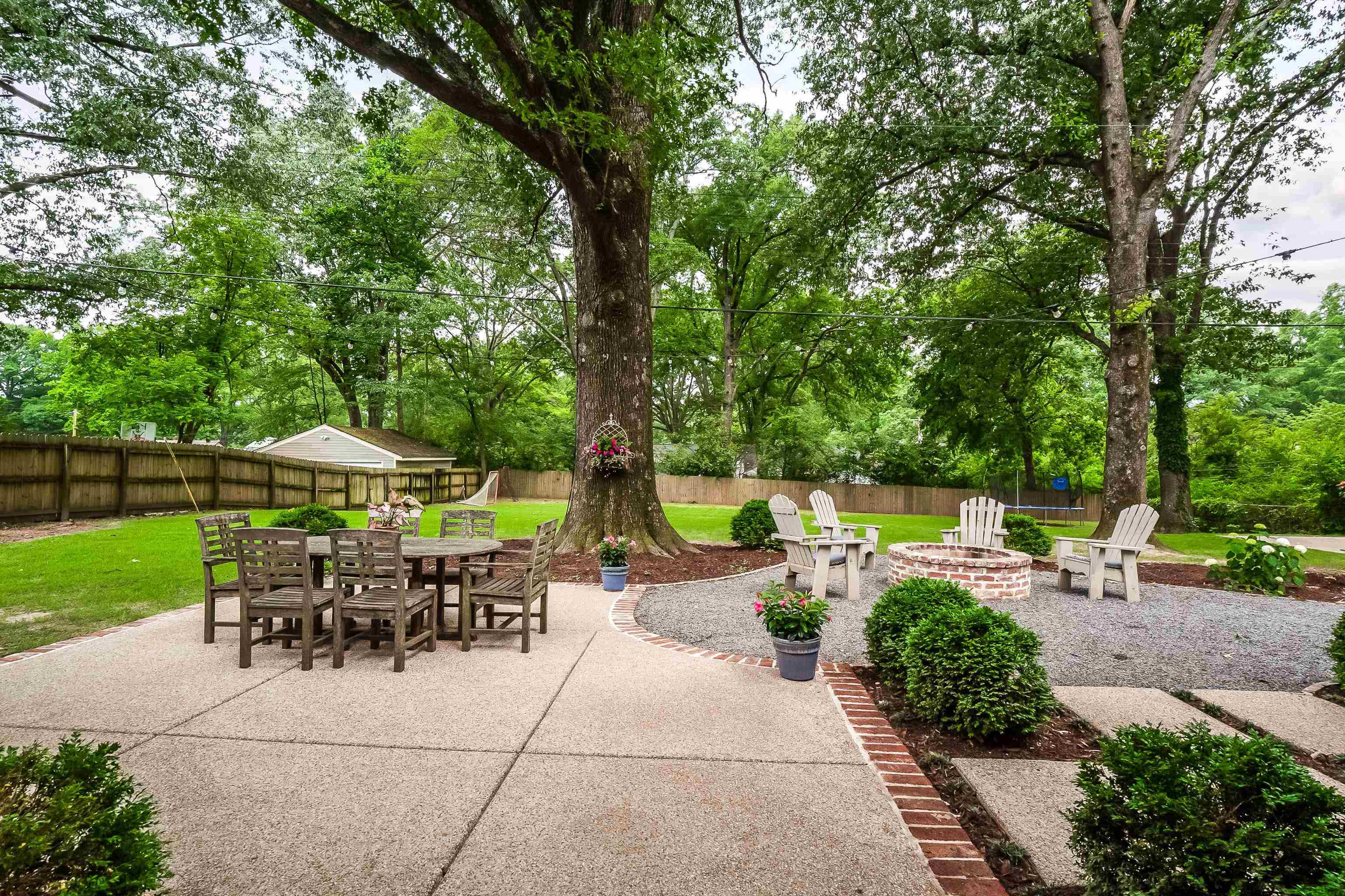 3707 WOODLAND DR